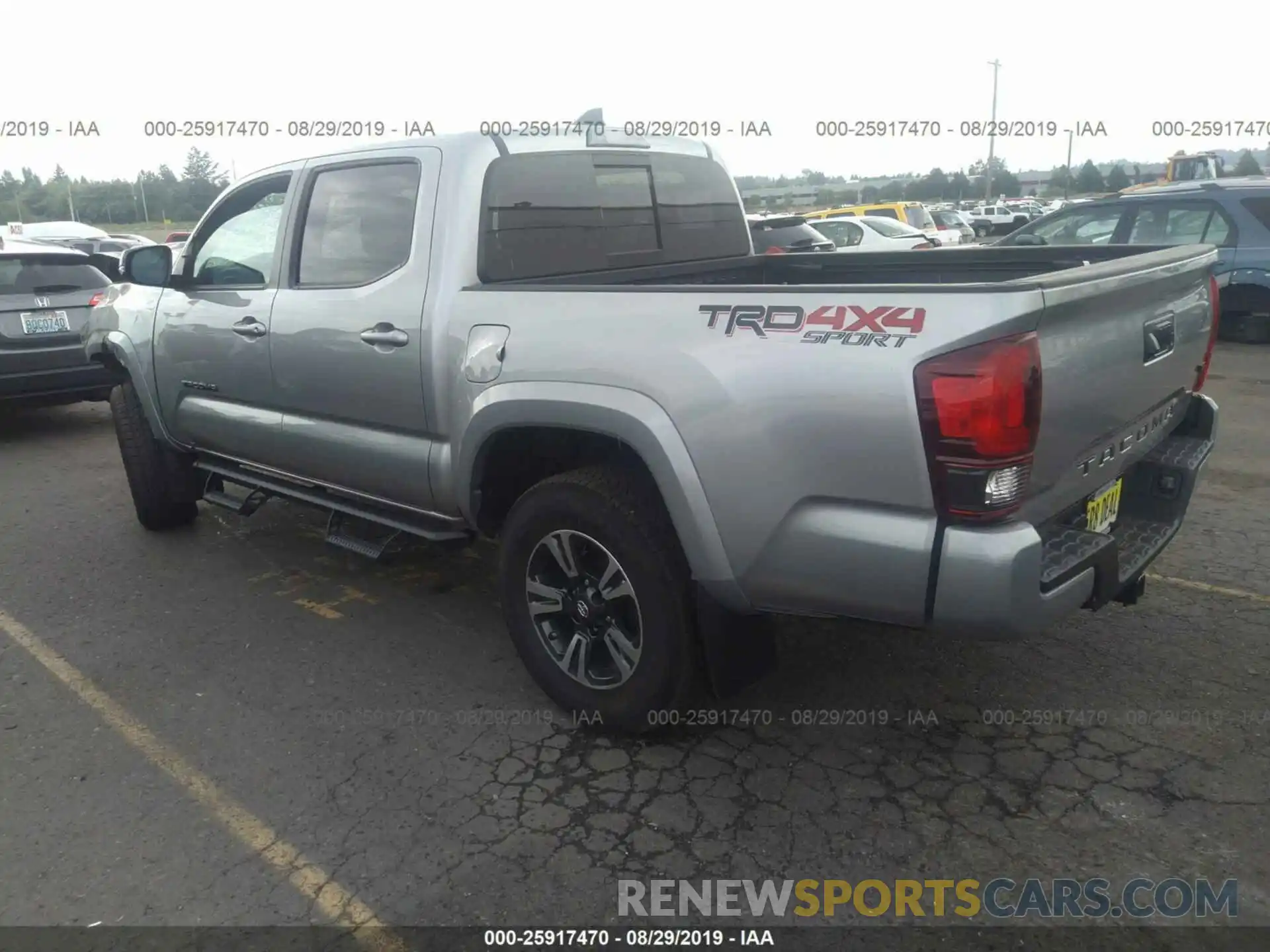 3 Photograph of a damaged car 5TFCZ5AN6KX183750 TOYOTA TACOMA 2019