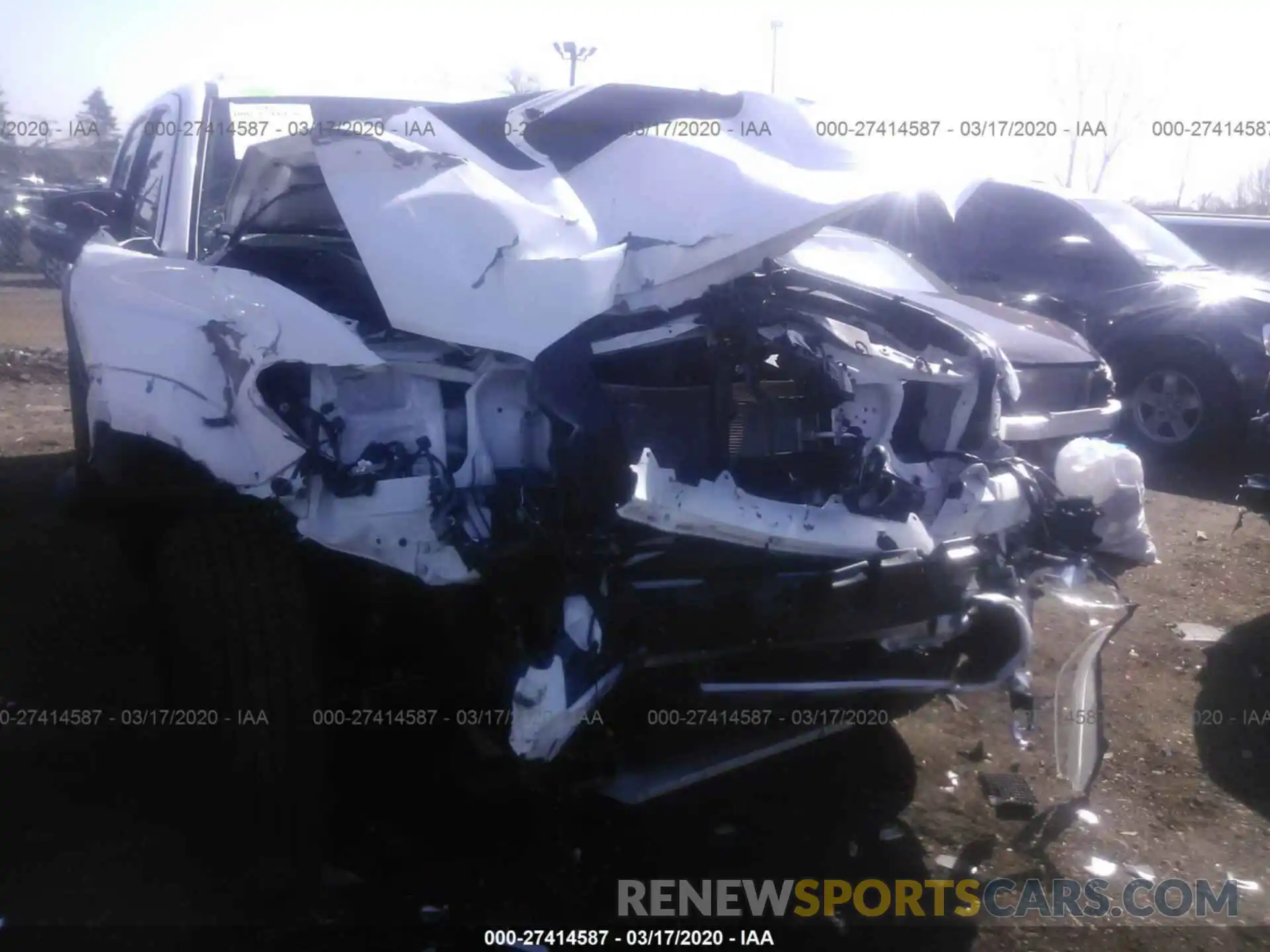 6 Photograph of a damaged car 5TFCZ5AN6KX185269 TOYOTA TACOMA 2019