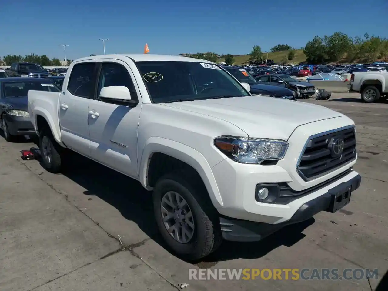 1 Photograph of a damaged car 5TFCZ5AN6KX185353 TOYOTA TACOMA 2019