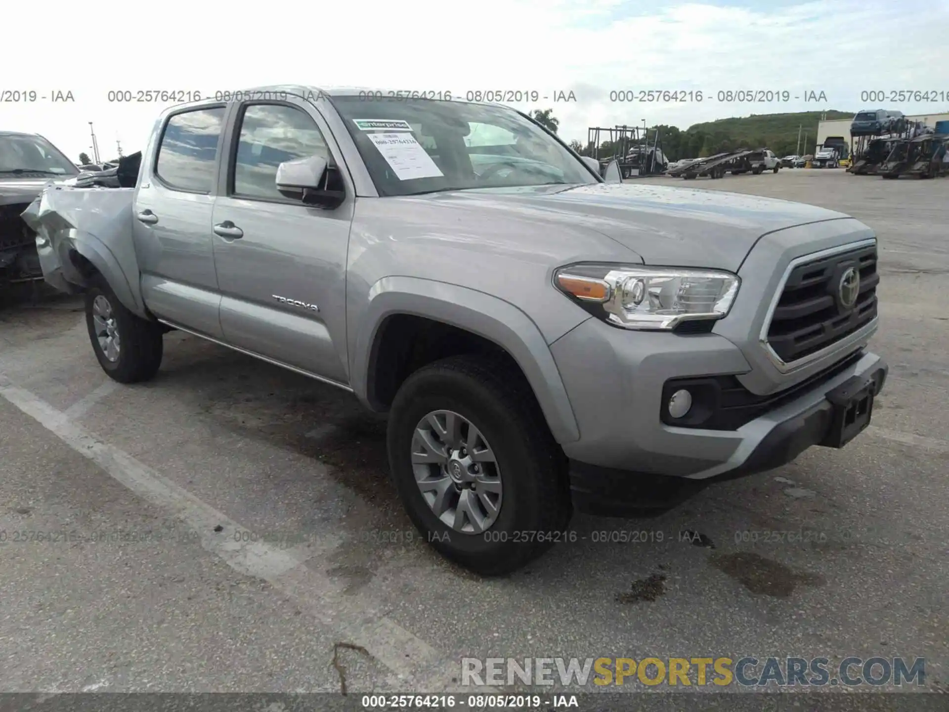 1 Photograph of a damaged car 5TFCZ5AN6KX185885 TOYOTA TACOMA 2019