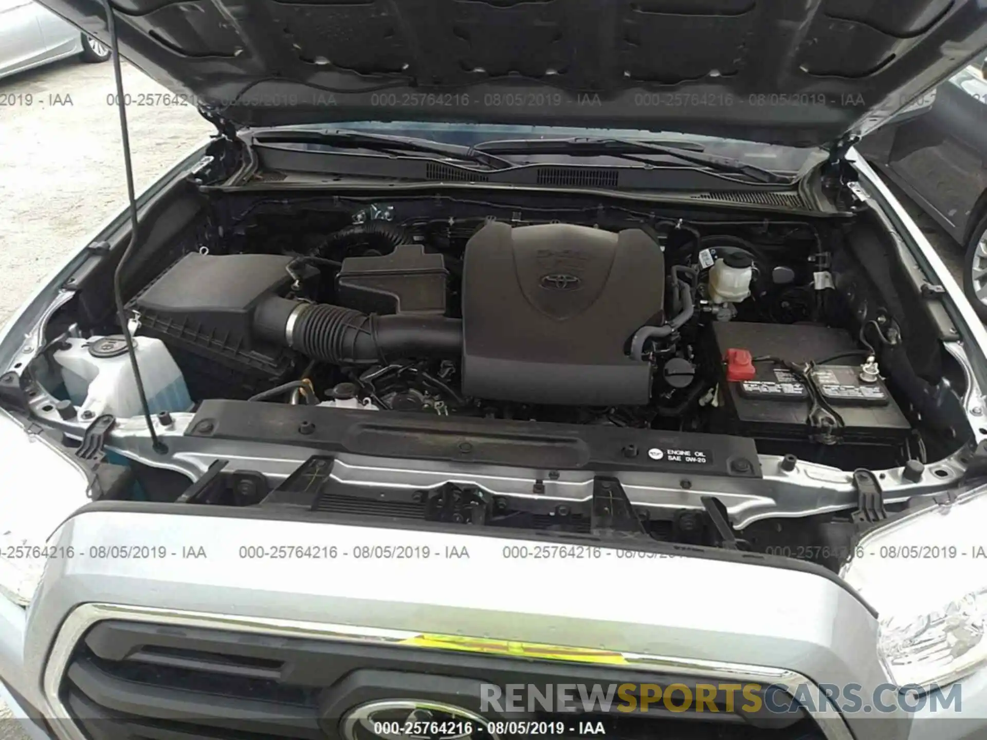 10 Photograph of a damaged car 5TFCZ5AN6KX185885 TOYOTA TACOMA 2019