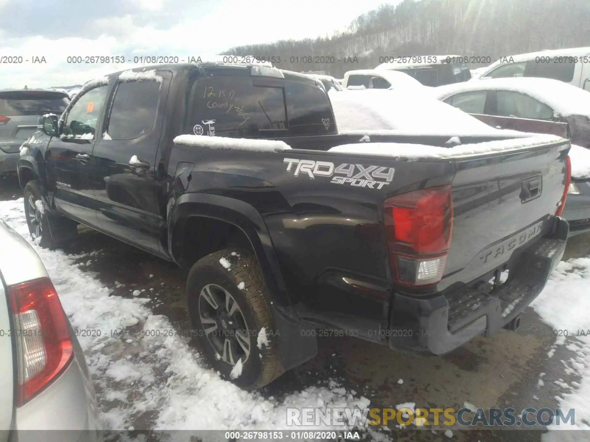 3 Фотография поврежденного автомобиля 5TFCZ5AN6KX188429 TOYOTA TACOMA 2019