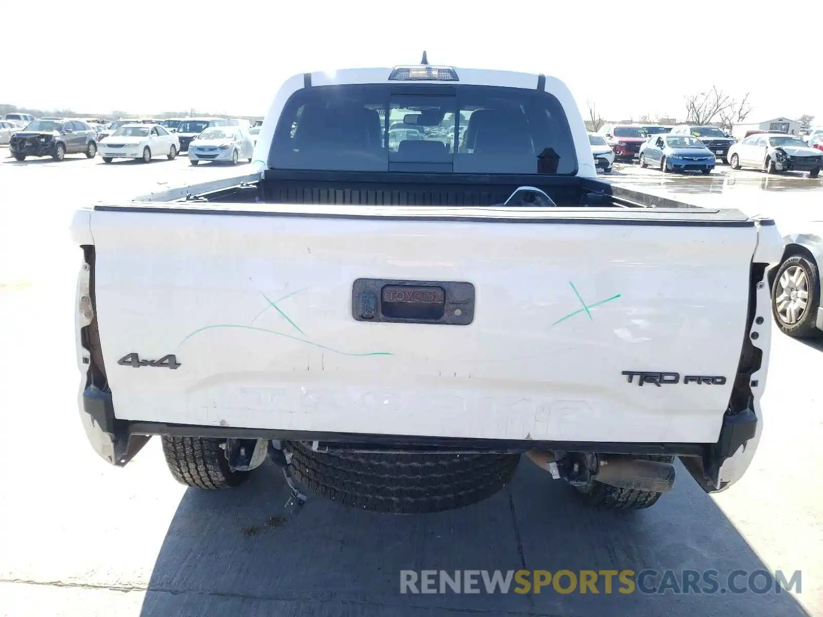 9 Photograph of a damaged car 5TFCZ5AN6KX189841 TOYOTA TACOMA 2019