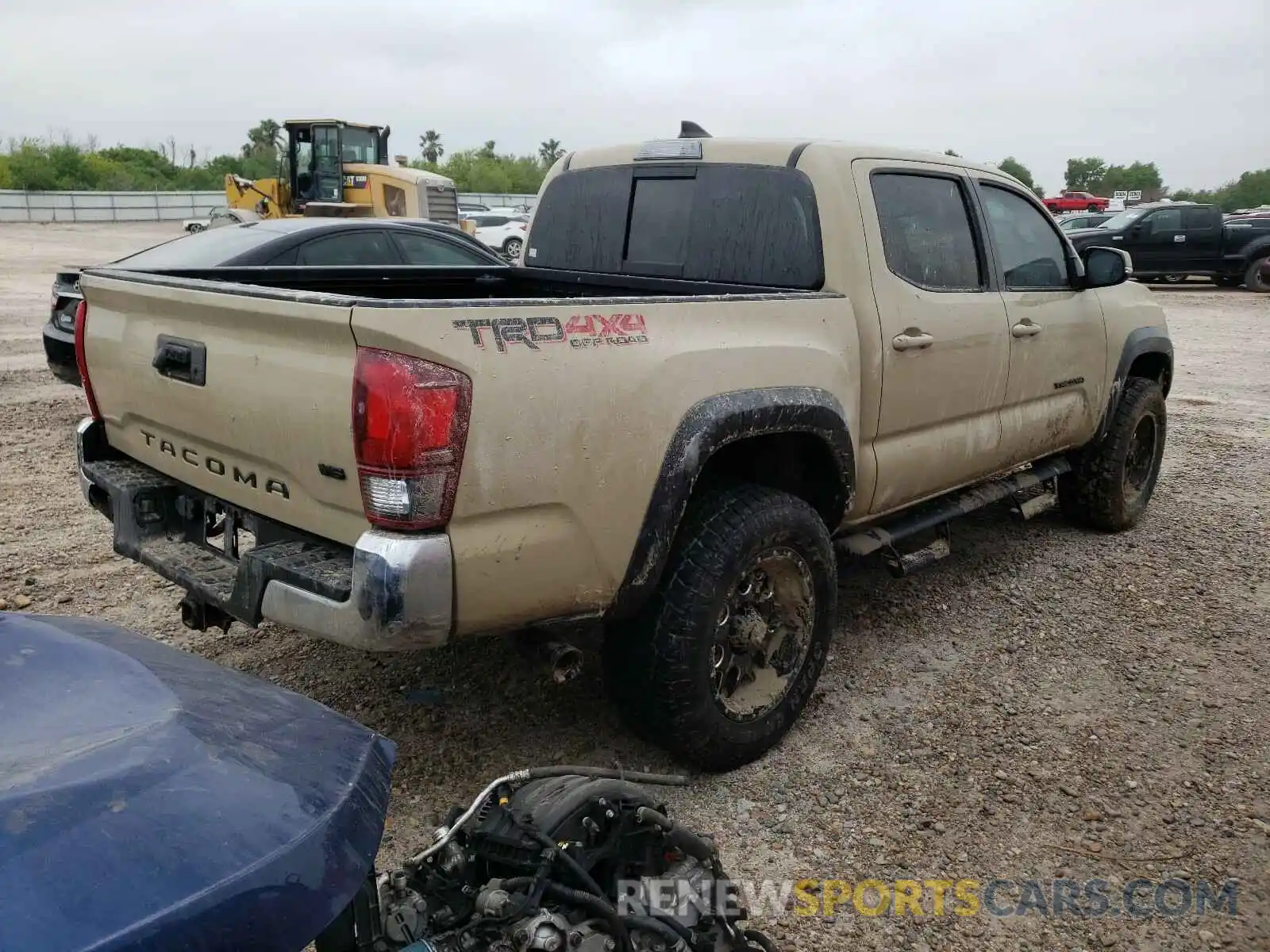 4 Photograph of a damaged car 5TFCZ5AN6KX192688 TOYOTA TACOMA 2019