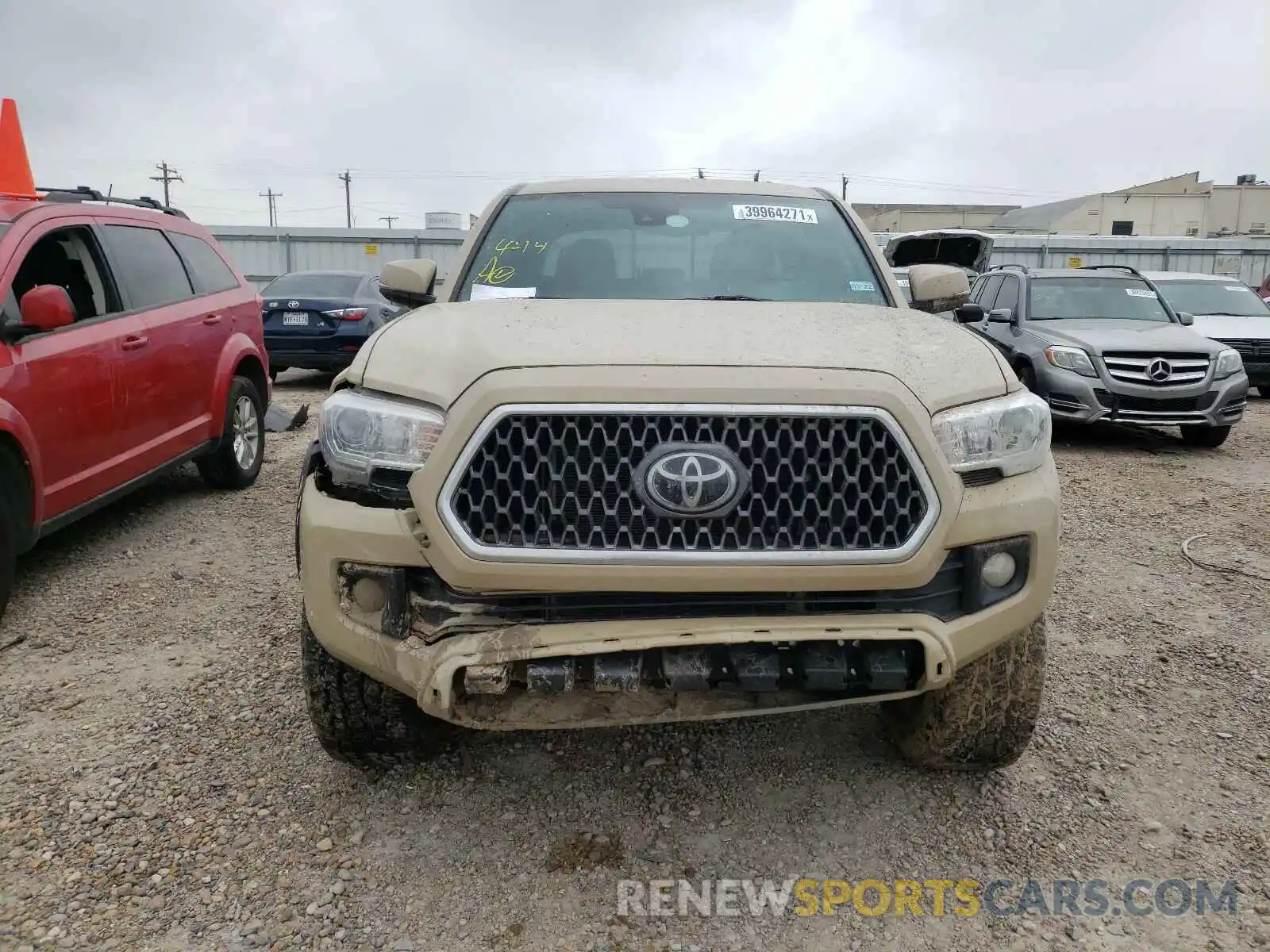 9 Photograph of a damaged car 5TFCZ5AN6KX192688 TOYOTA TACOMA 2019