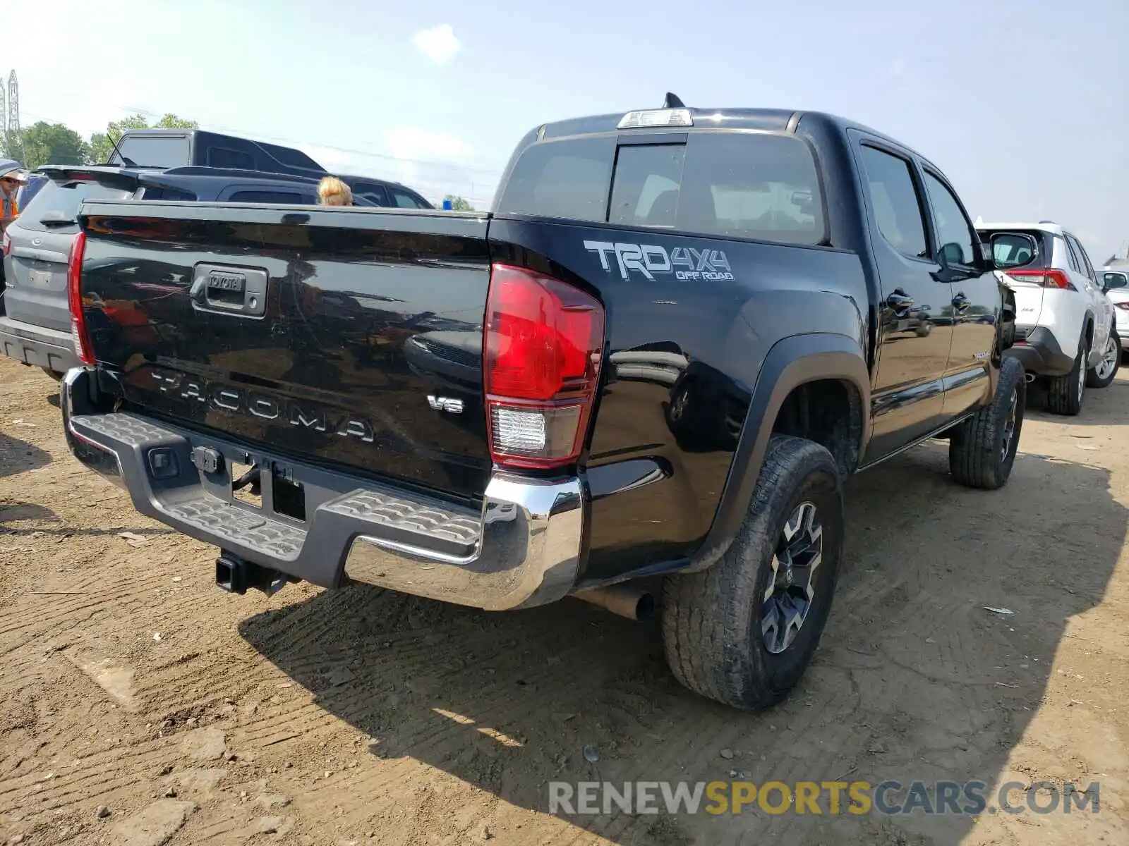 4 Photograph of a damaged car 5TFCZ5AN6KX194151 TOYOTA TACOMA 2019