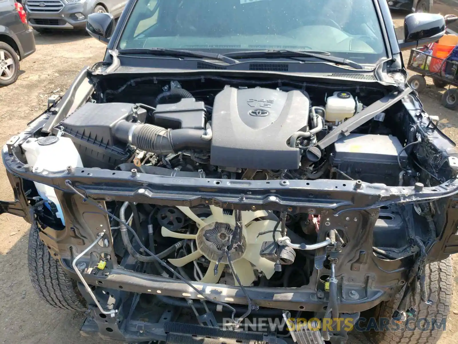 7 Photograph of a damaged car 5TFCZ5AN6KX194151 TOYOTA TACOMA 2019