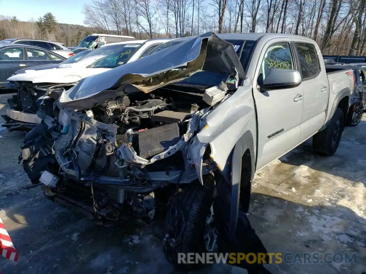 2 Фотография поврежденного автомобиля 5TFCZ5AN6KX202975 TOYOTA TACOMA 2019