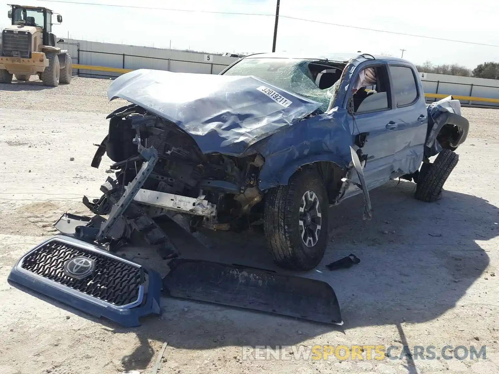 2 Photograph of a damaged car 5TFCZ5AN6KX204953 TOYOTA TACOMA 2019