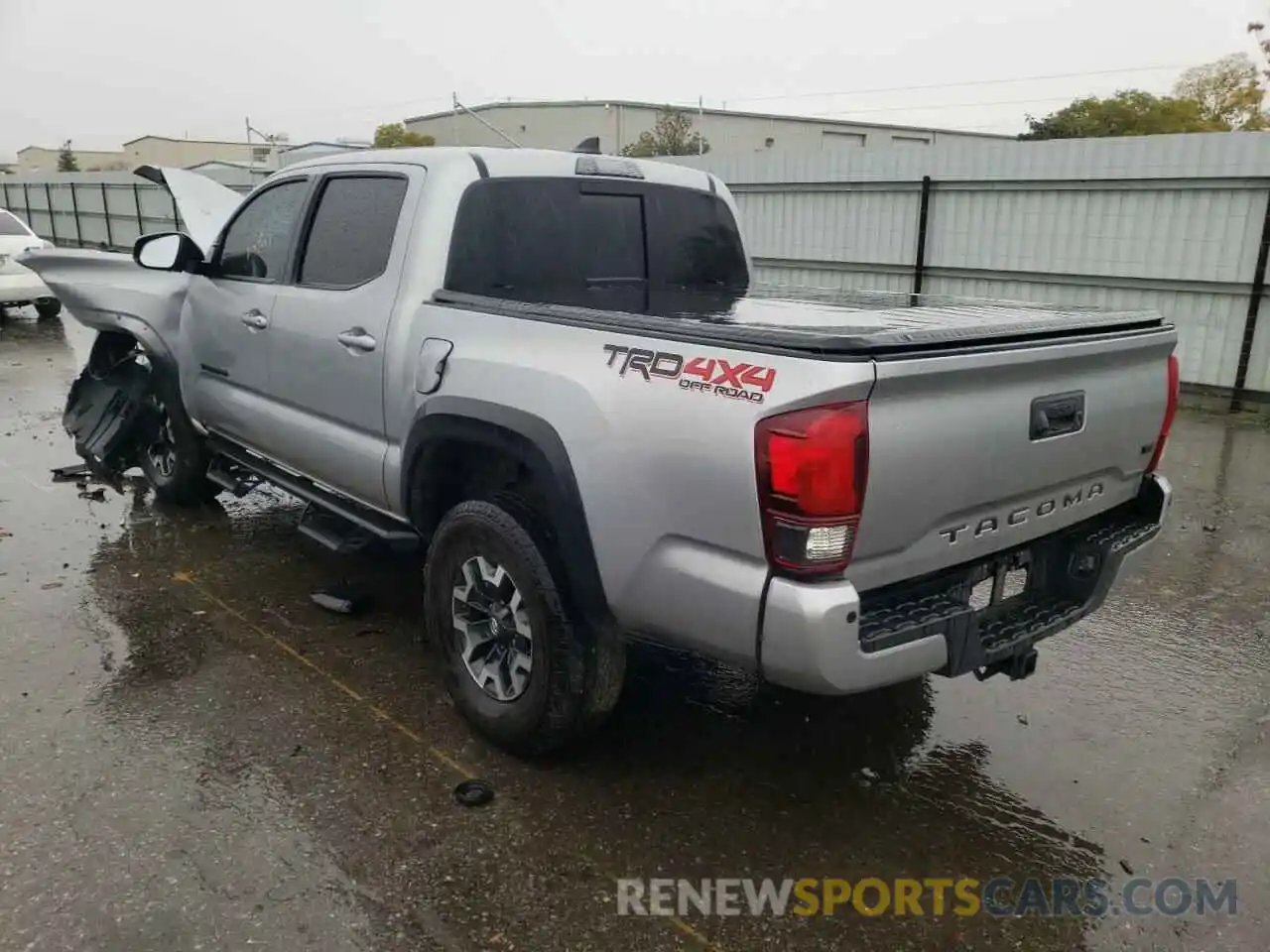 3 Photograph of a damaged car 5TFCZ5AN6KX208310 TOYOTA TACOMA 2019