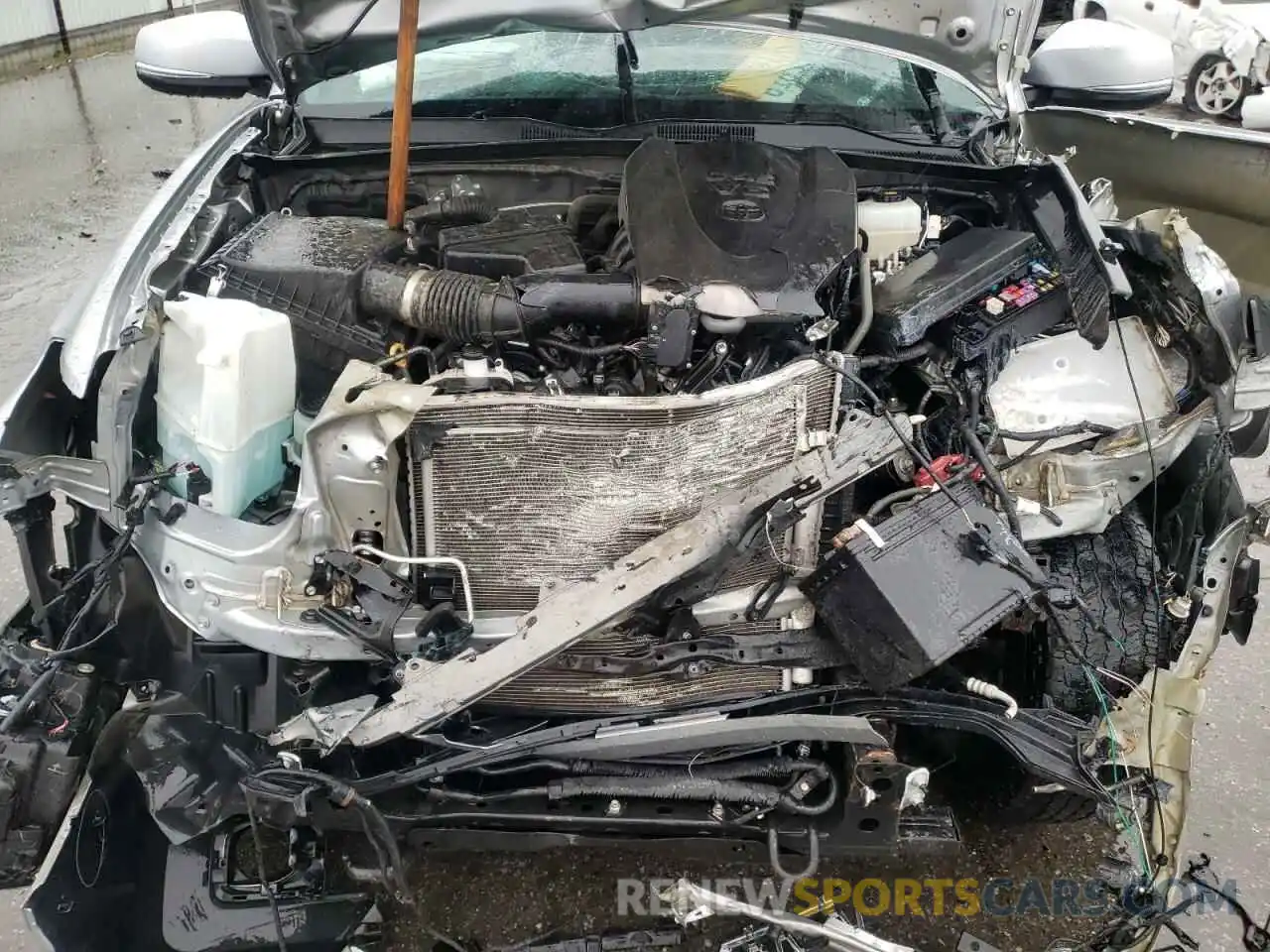 7 Photograph of a damaged car 5TFCZ5AN6KX208310 TOYOTA TACOMA 2019