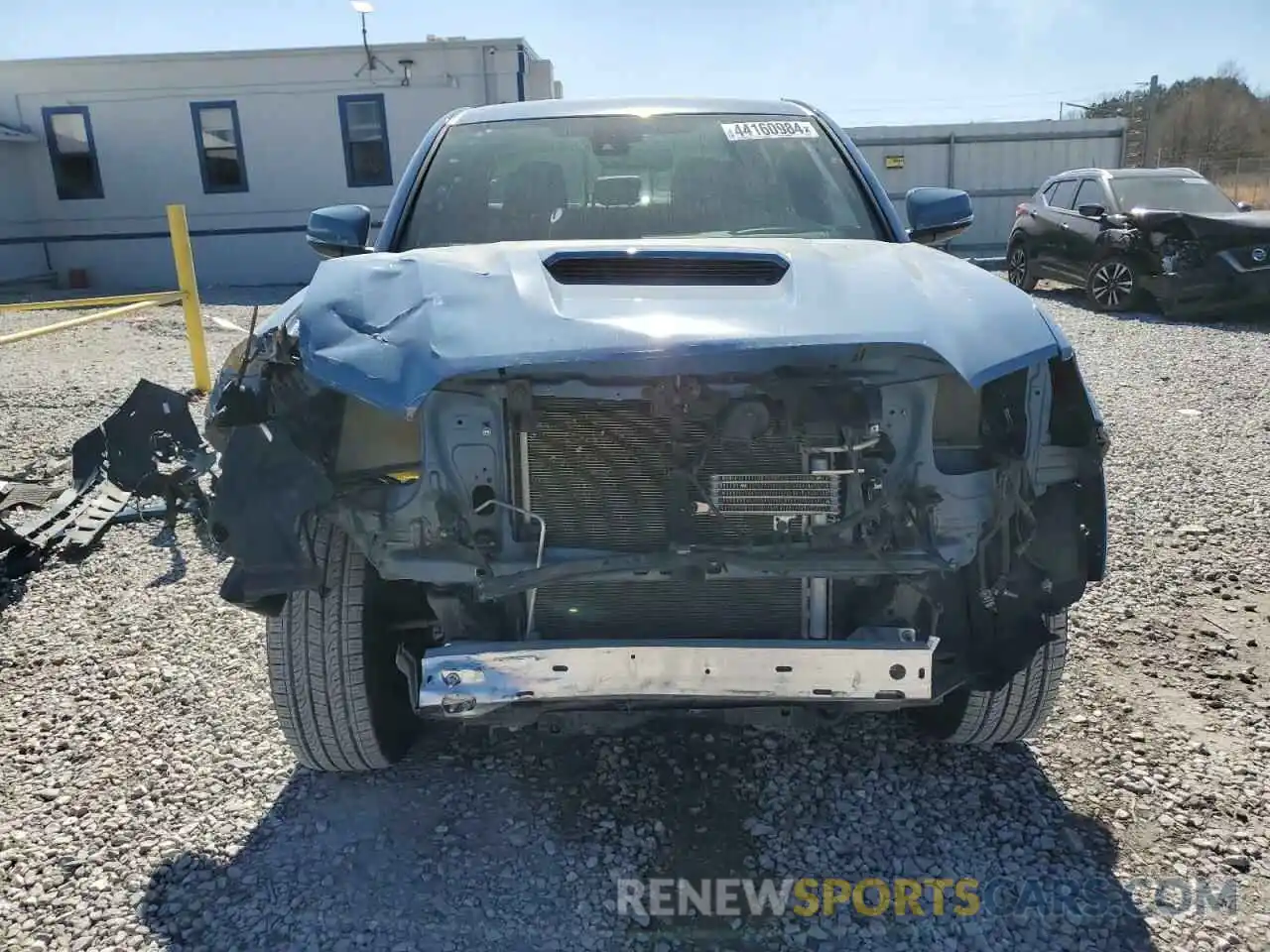 5 Photograph of a damaged car 5TFCZ5AN6KX208887 TOYOTA TACOMA 2019