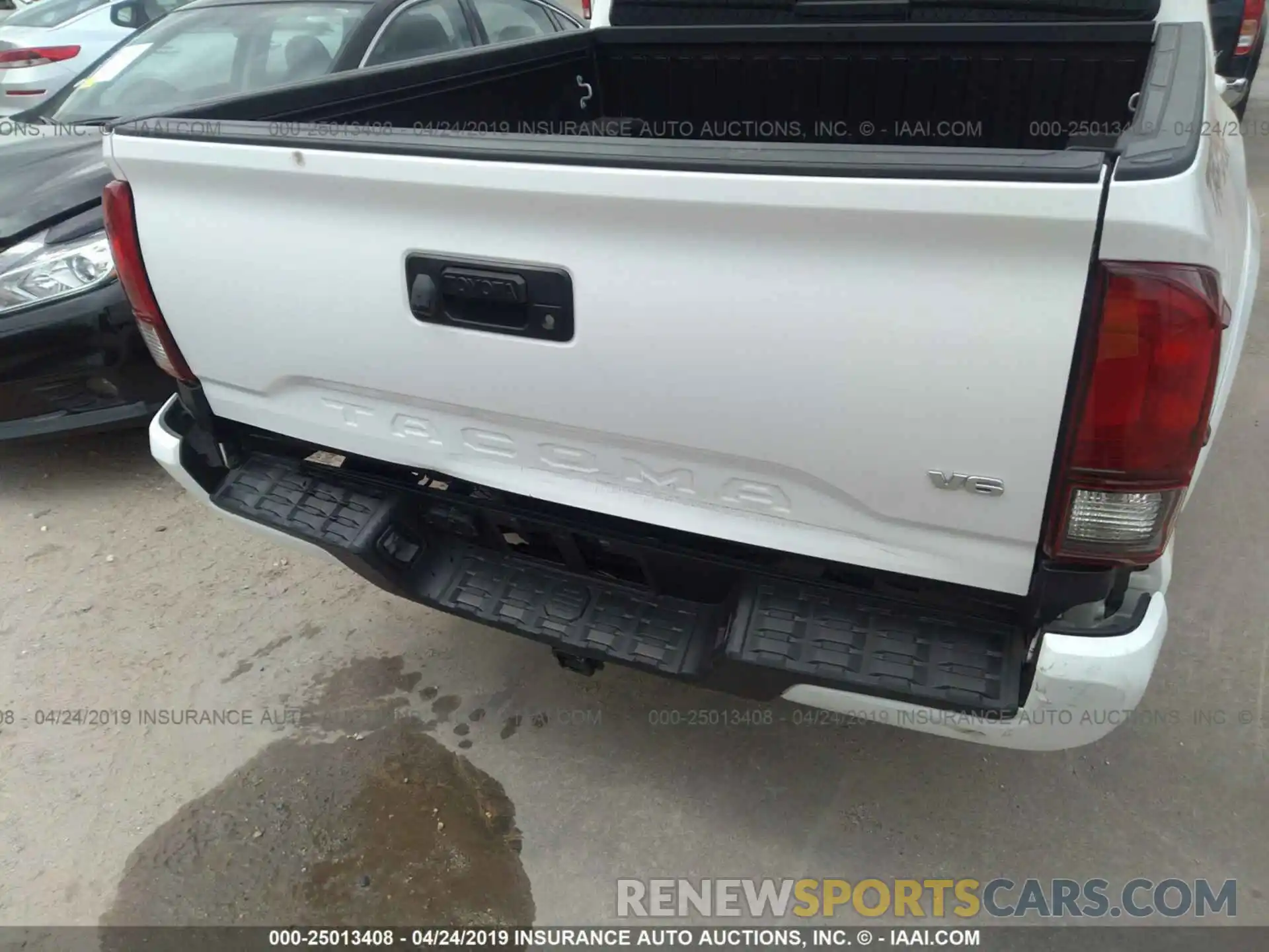 6 Photograph of a damaged car 5TFCZ5AN7KX170411 TOYOTA TACOMA 2019