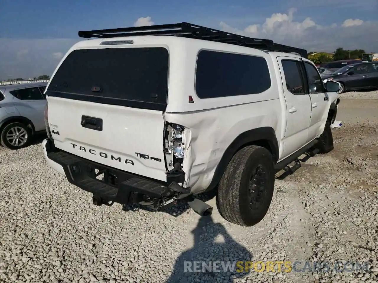 4 Photograph of a damaged car 5TFCZ5AN7KX175110 TOYOTA TACOMA 2019