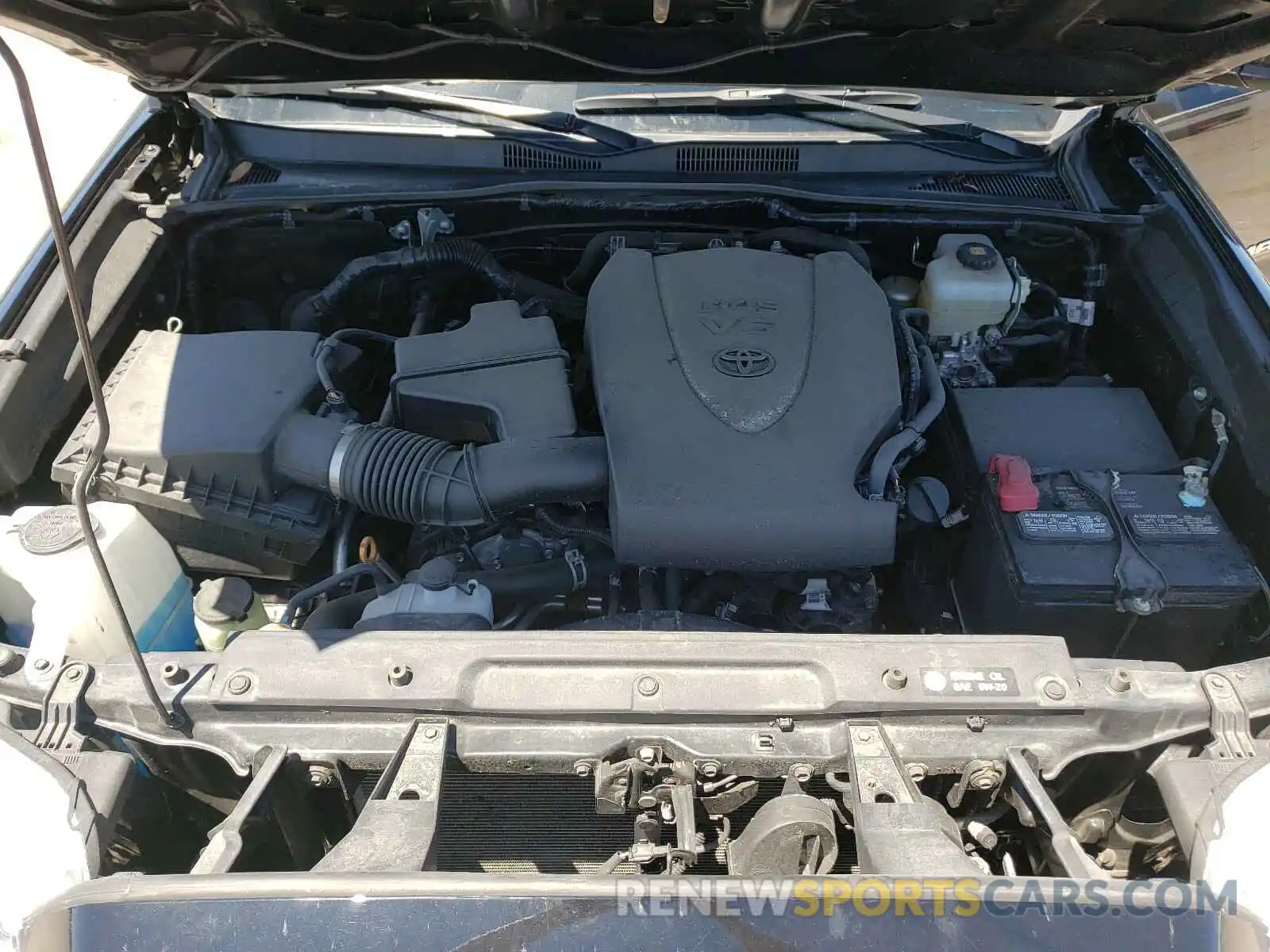 7 Photograph of a damaged car 5TFCZ5AN7KX178301 TOYOTA TACOMA 2019