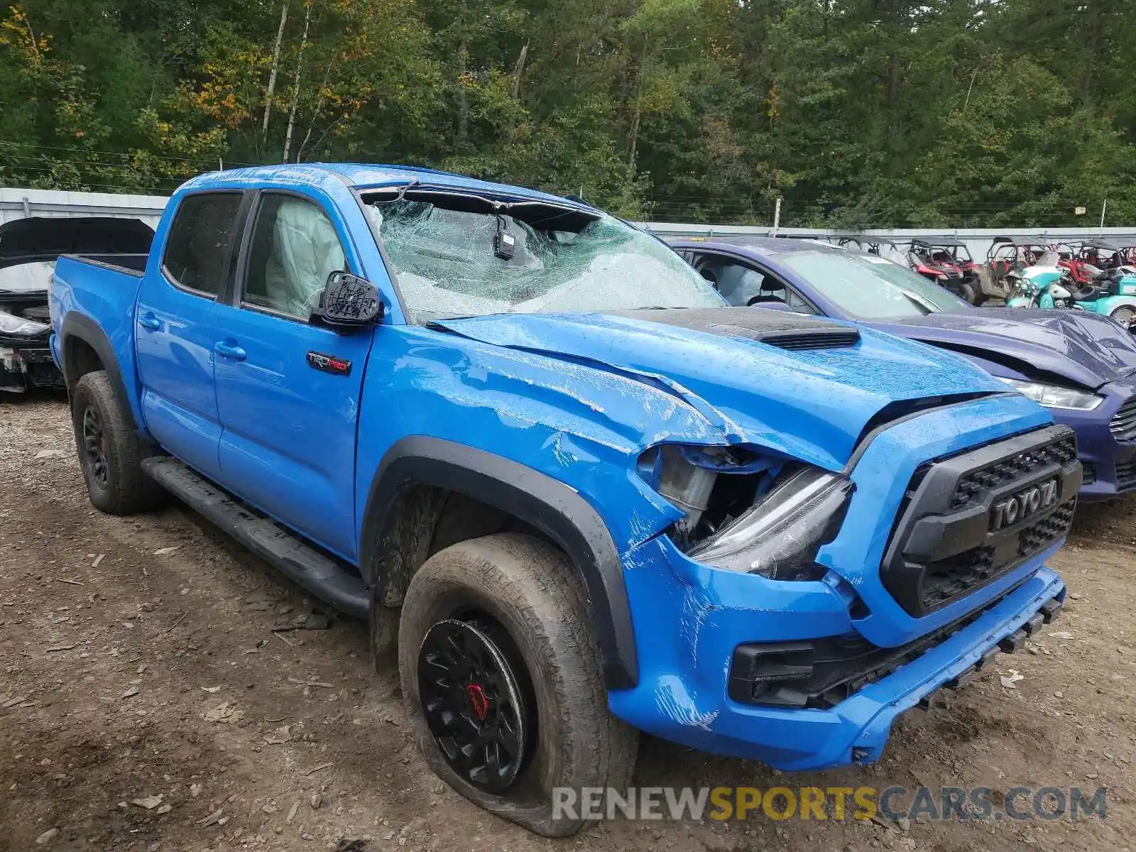 1 Фотография поврежденного автомобиля 5TFCZ5AN7KX183109 TOYOTA TACOMA 2019