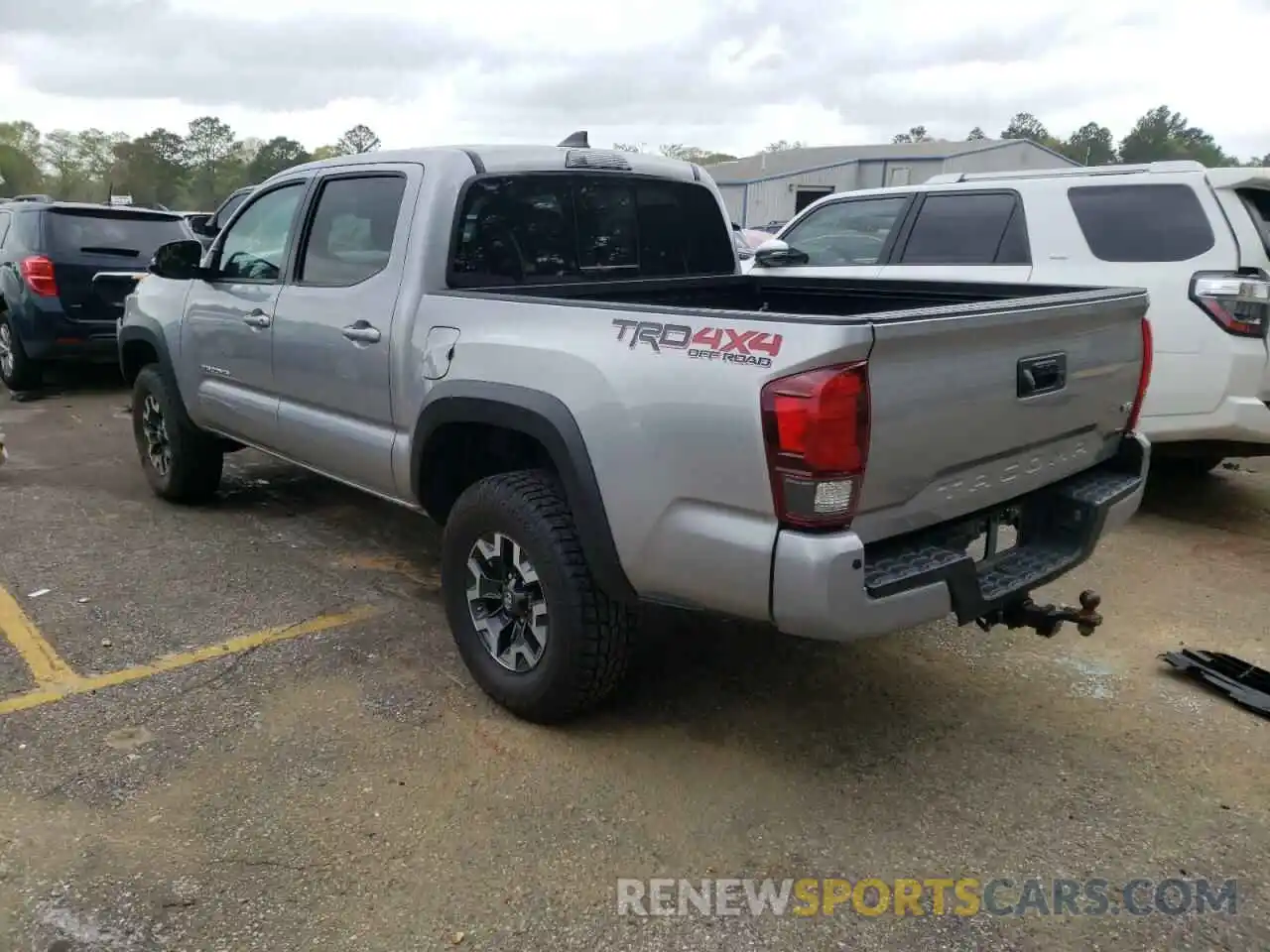 3 Фотография поврежденного автомобиля 5TFCZ5AN7KX186303 TOYOTA TACOMA 2019