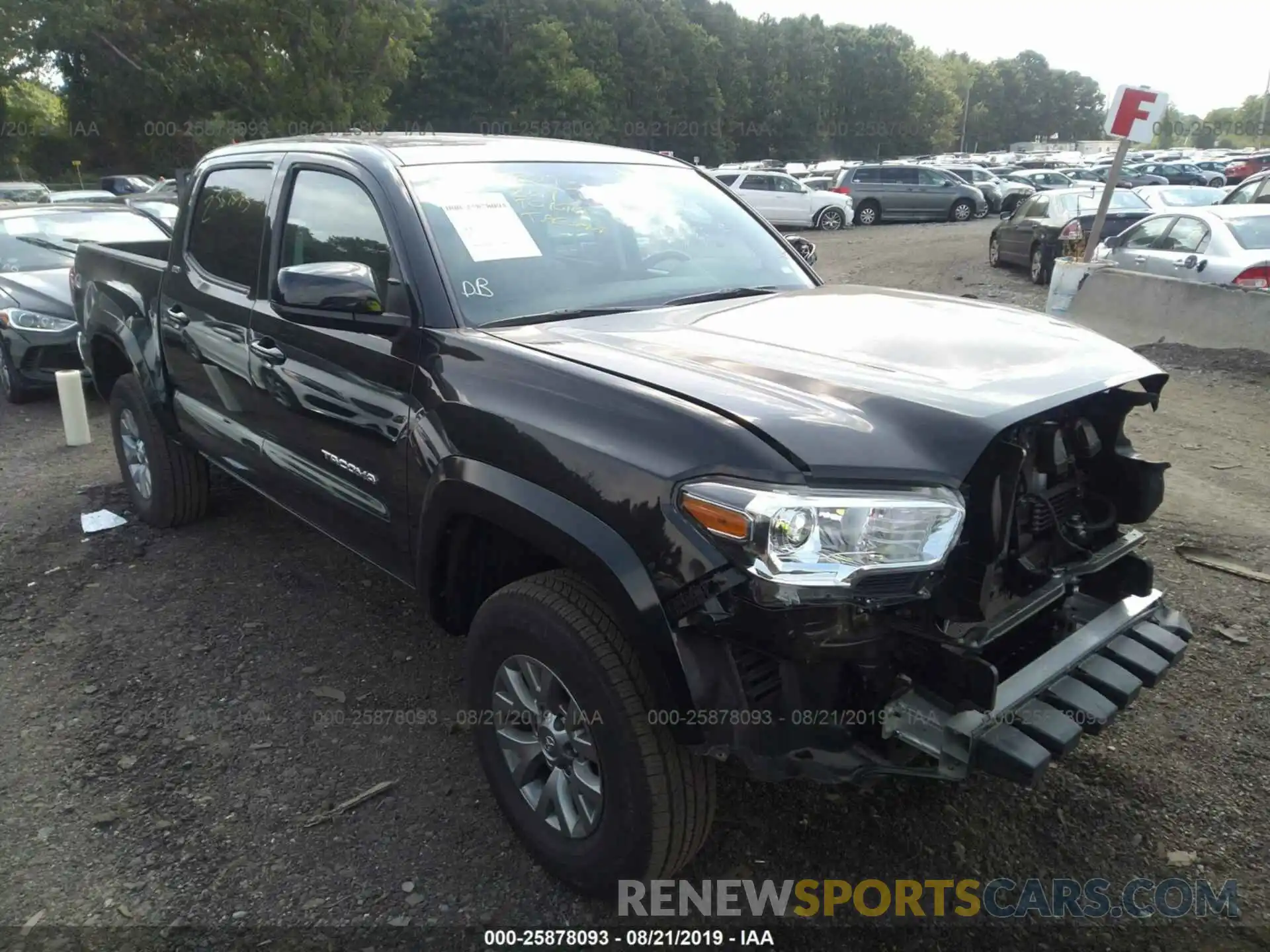 1 Photograph of a damaged car 5TFCZ5AN7KX190478 TOYOTA TACOMA 2019