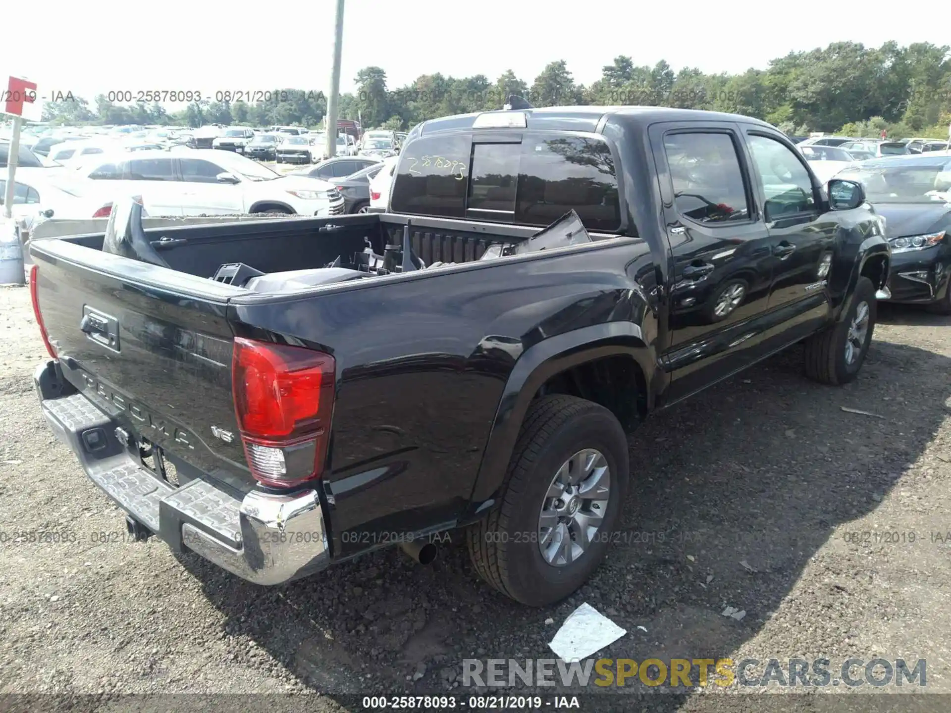 4 Photograph of a damaged car 5TFCZ5AN7KX190478 TOYOTA TACOMA 2019