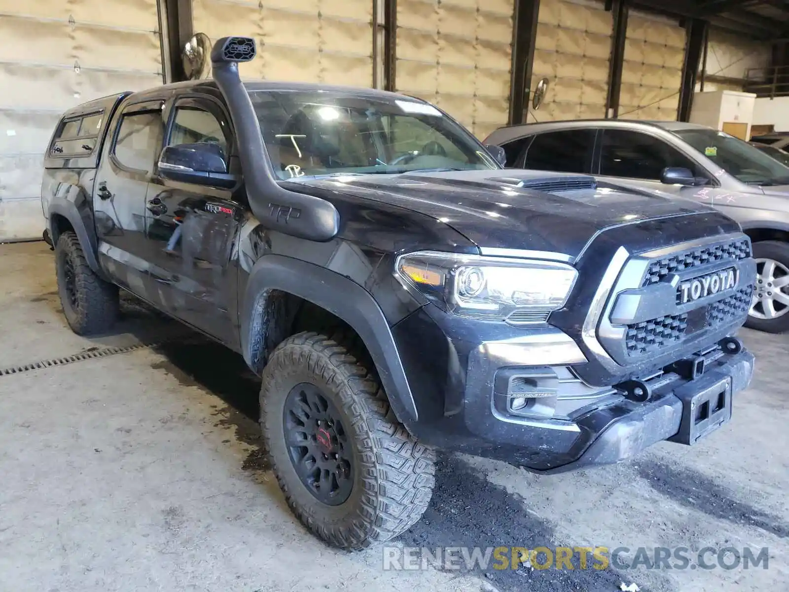 1 Photograph of a damaged car 5TFCZ5AN7KX193333 TOYOTA TACOMA 2019