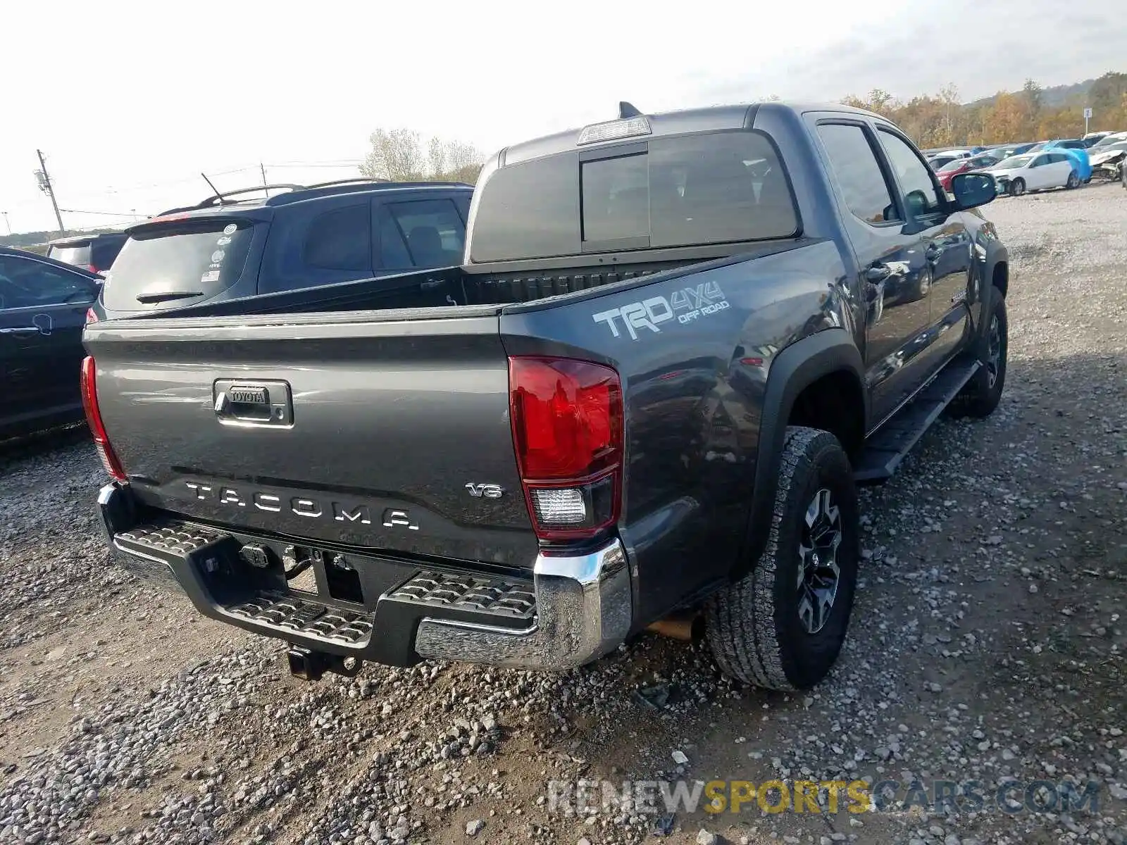 4 Photograph of a damaged car 5TFCZ5AN7KX194742 TOYOTA TACOMA 2019