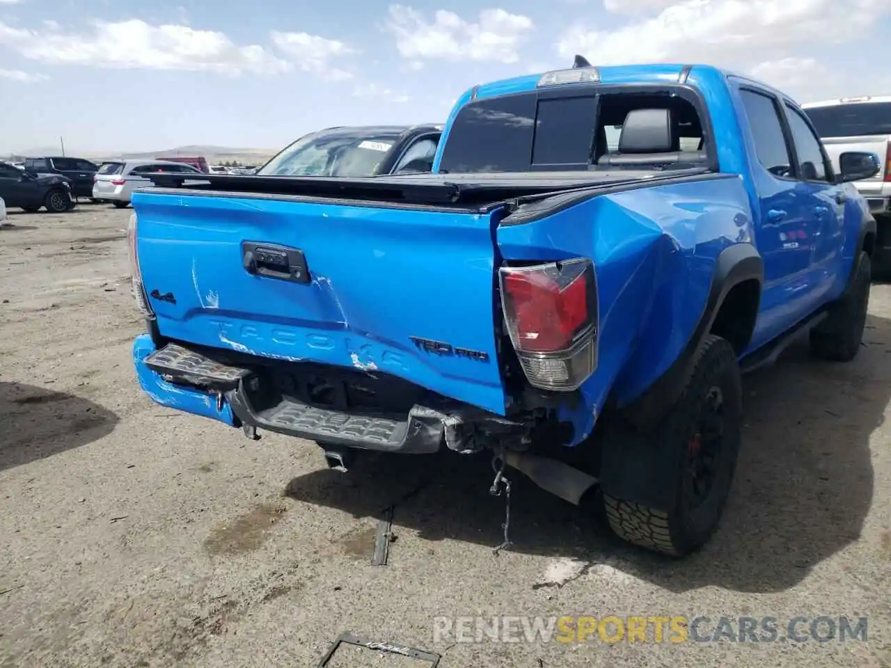 9 Photograph of a damaged car 5TFCZ5AN7KX201544 TOYOTA TACOMA 2019