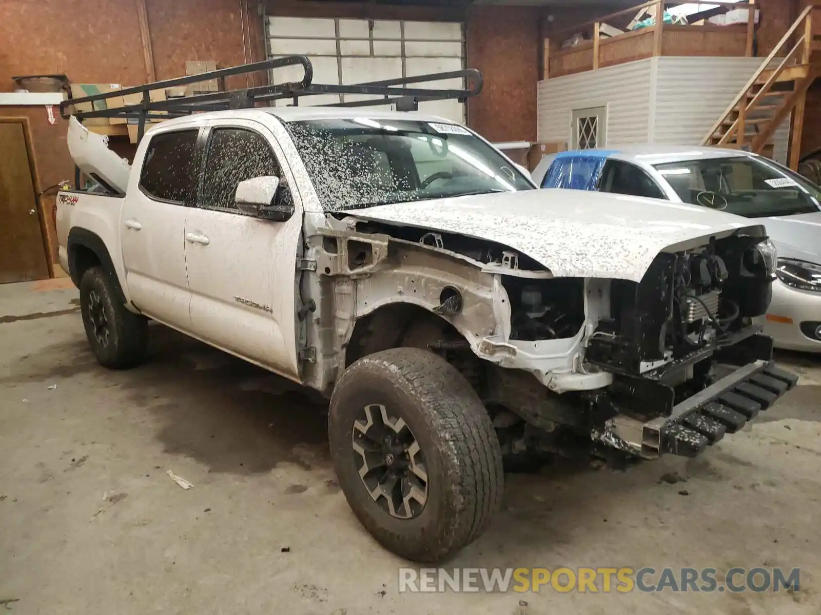 1 Photograph of a damaged car 5TFCZ5AN7KX203262 TOYOTA TACOMA 2019