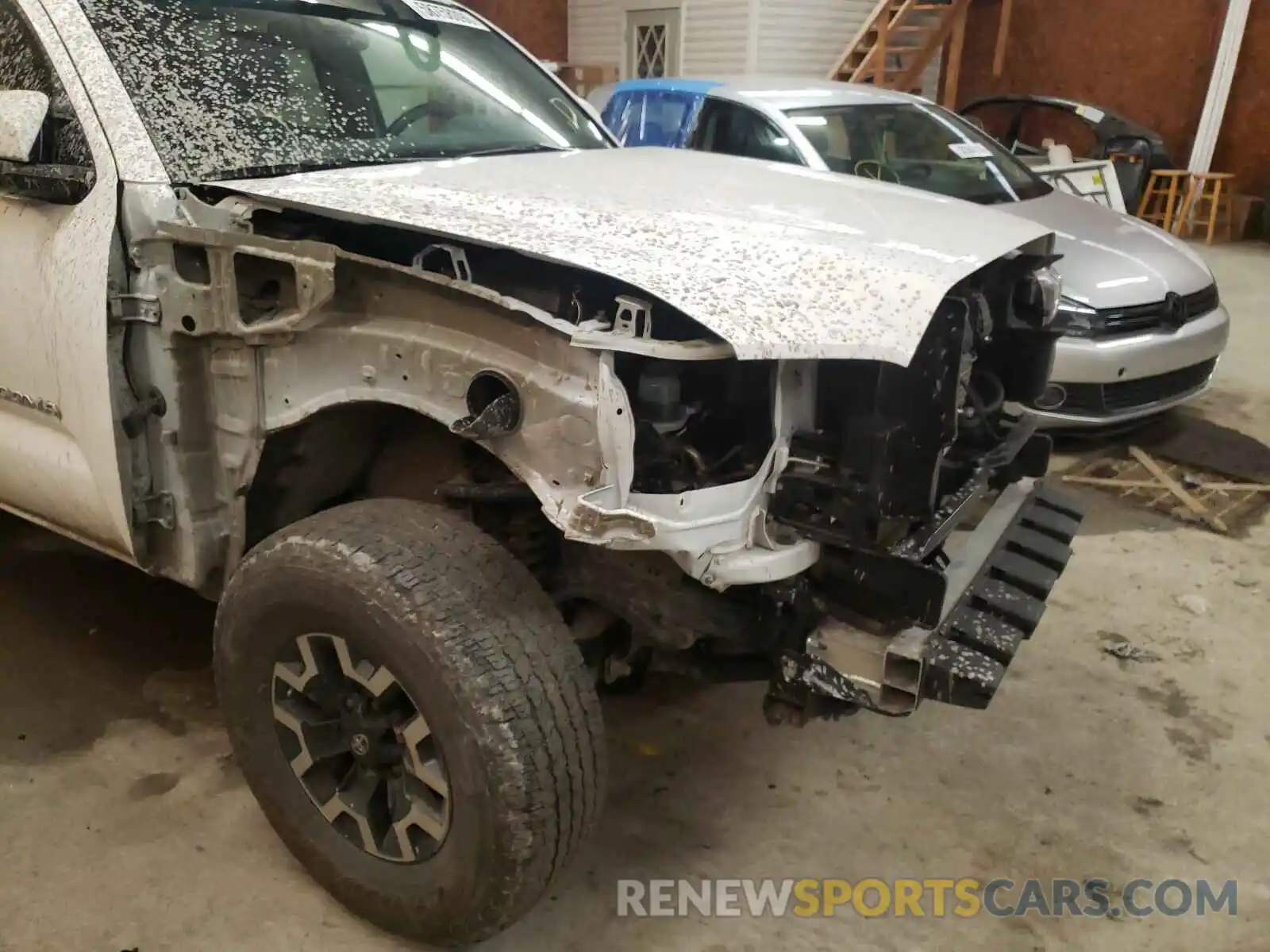 9 Photograph of a damaged car 5TFCZ5AN7KX203262 TOYOTA TACOMA 2019