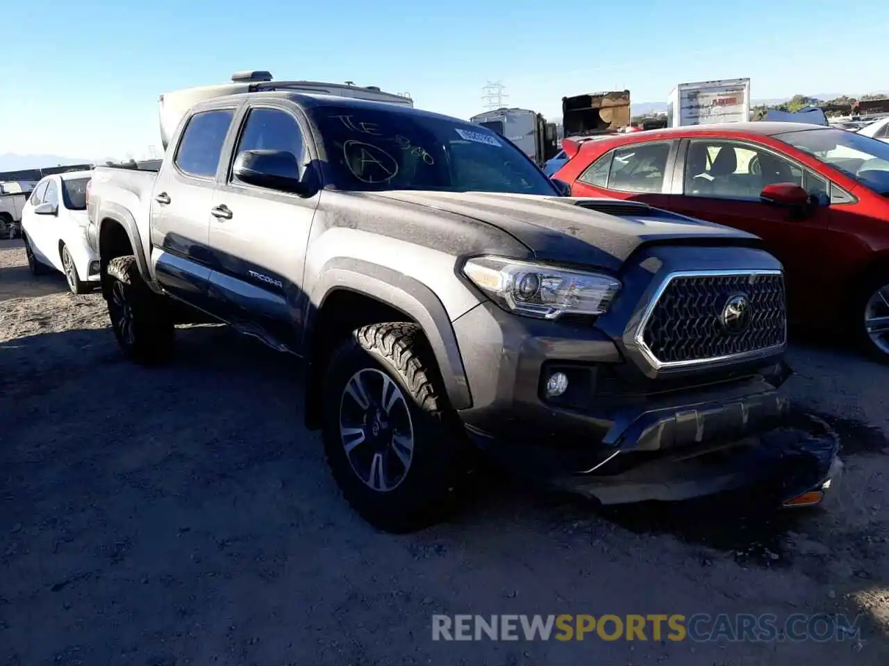 1 Photograph of a damaged car 5TFCZ5AN7KX204735 TOYOTA TACOMA 2019