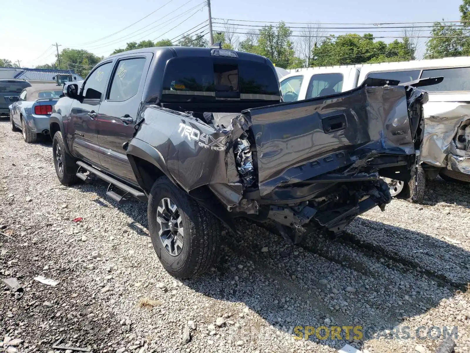 3 Photograph of a damaged car 5TFCZ5AN7KX207764 TOYOTA TACOMA 2019