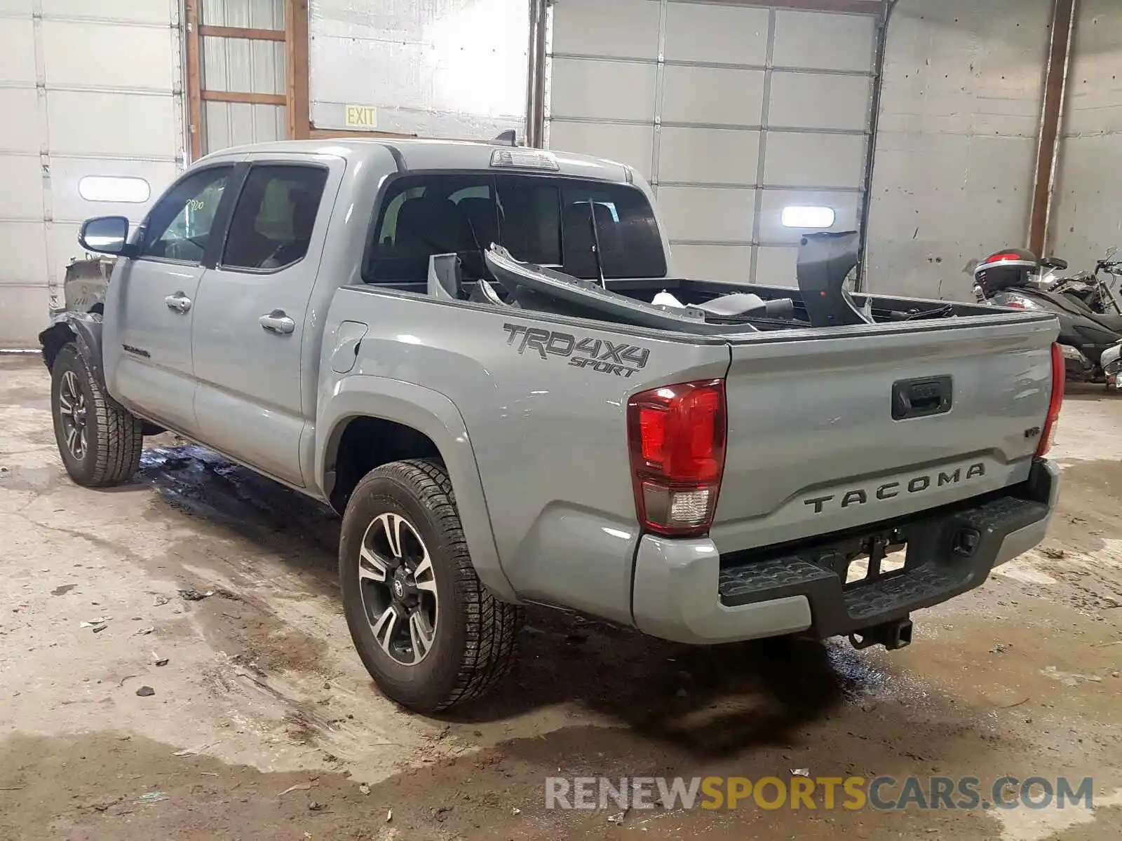 3 Photograph of a damaged car 5TFCZ5AN7KX211152 TOYOTA TACOMA 2019