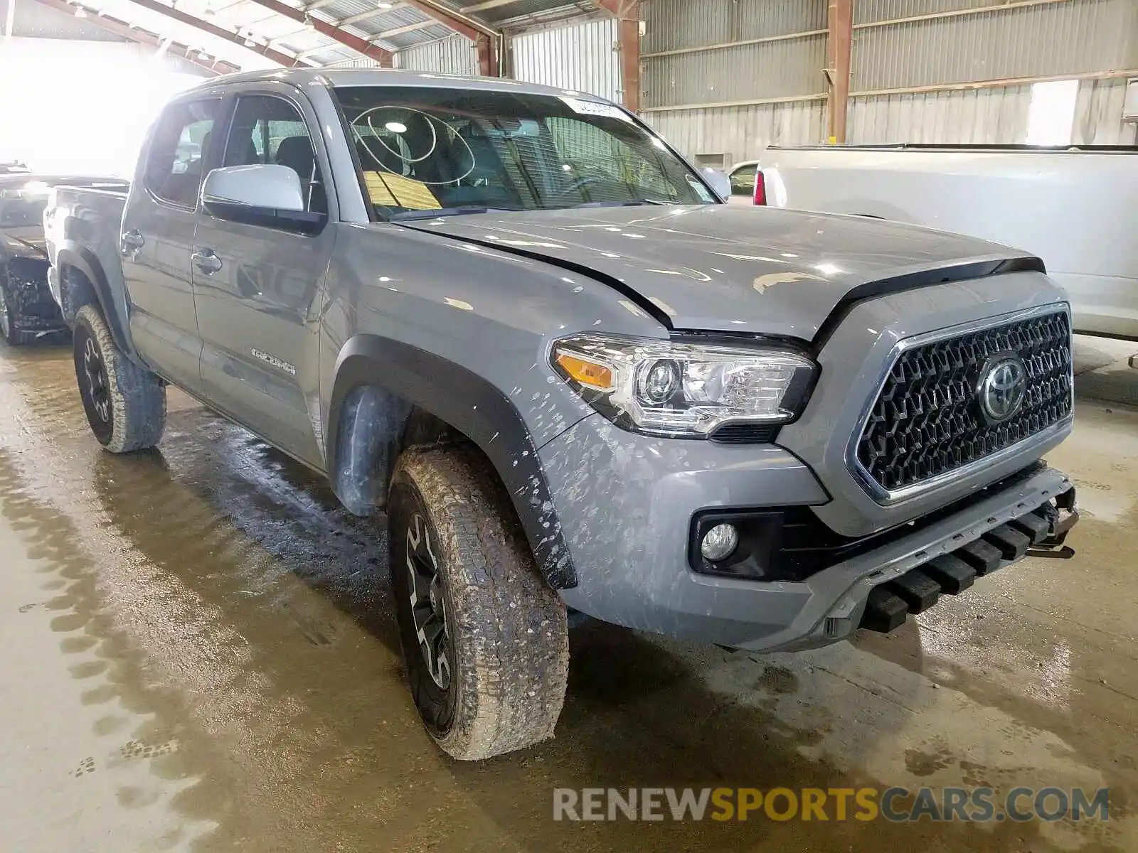 1 Photograph of a damaged car 5TFCZ5AN8KX165556 TOYOTA TACOMA 2019