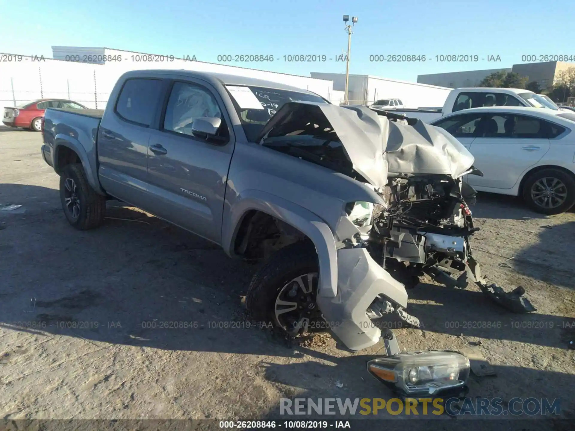 1 Photograph of a damaged car 5TFCZ5AN8KX169560 TOYOTA TACOMA 2019