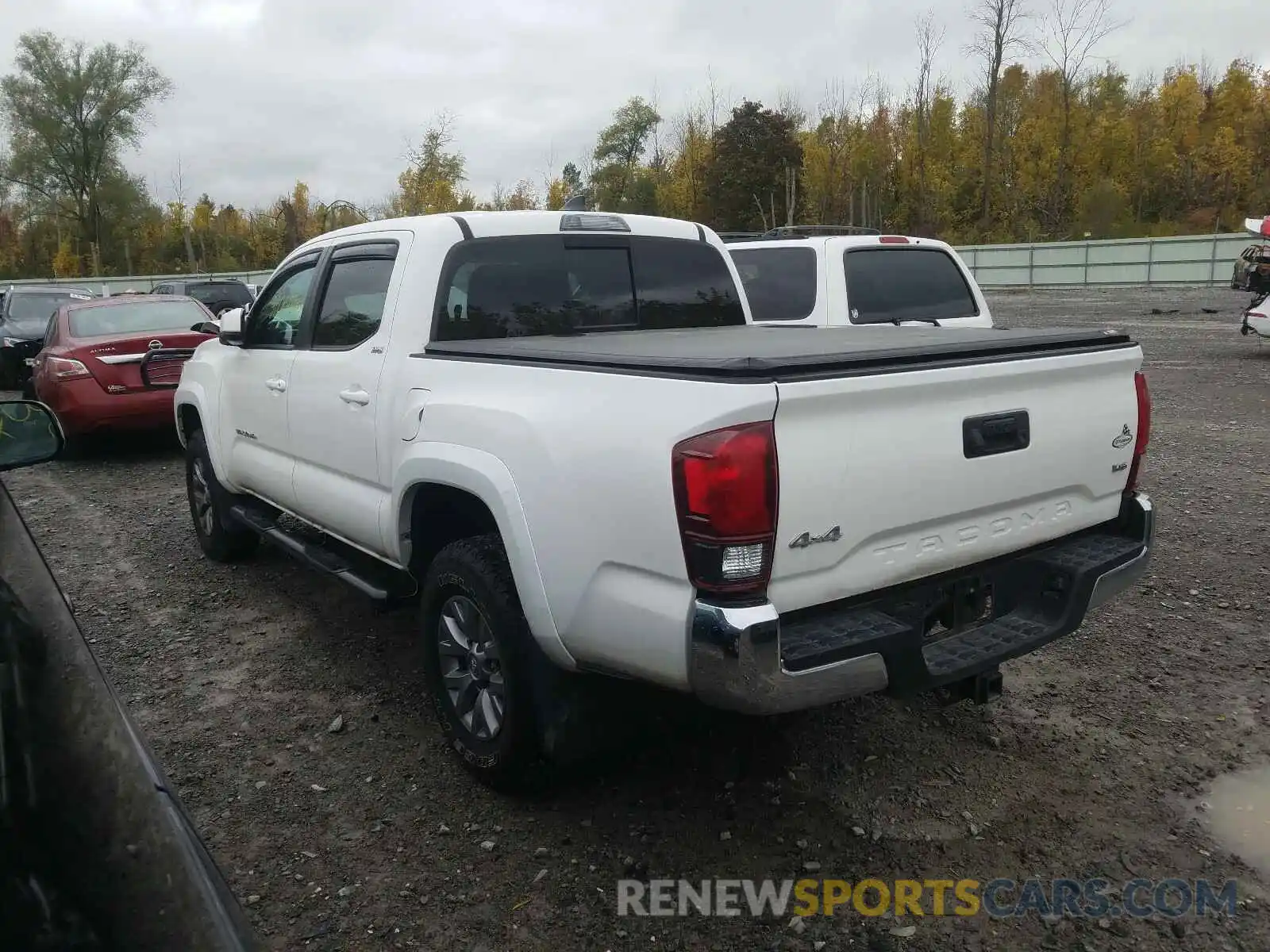 3 Photograph of a damaged car 5TFCZ5AN8KX170191 TOYOTA TACOMA 2019