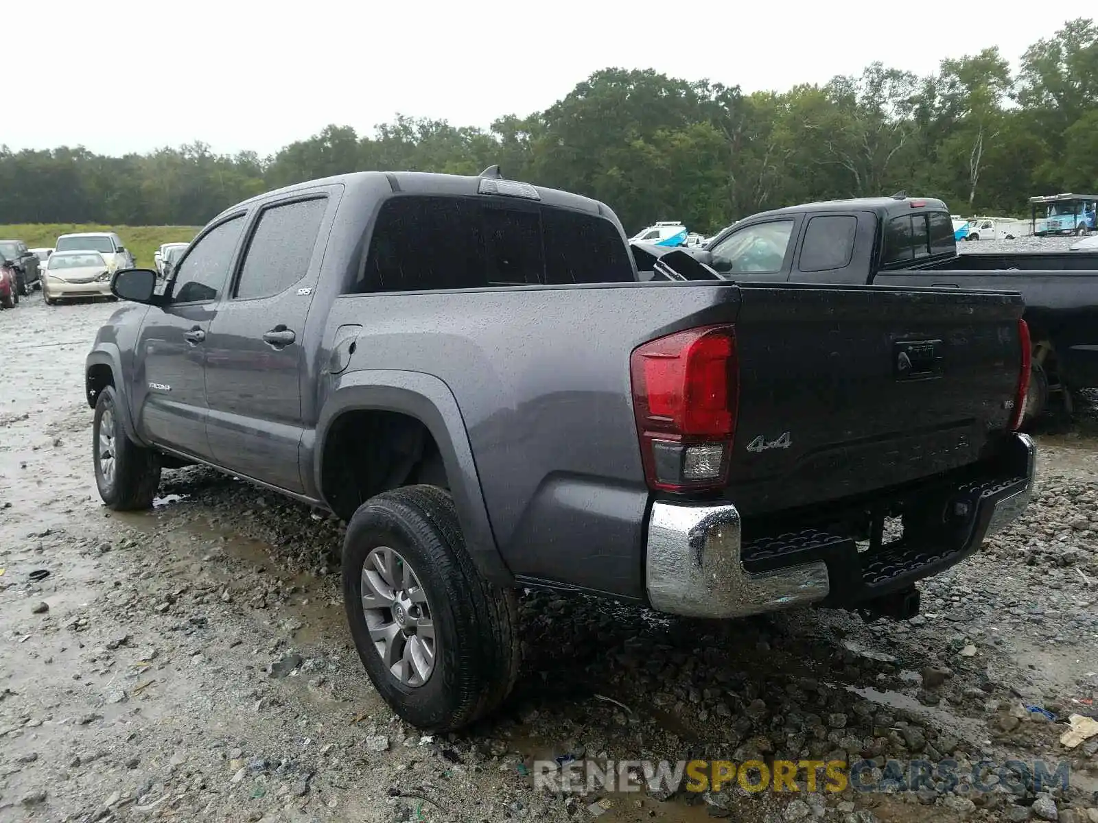 3 Photograph of a damaged car 5TFCZ5AN8KX170692 TOYOTA TACOMA 2019