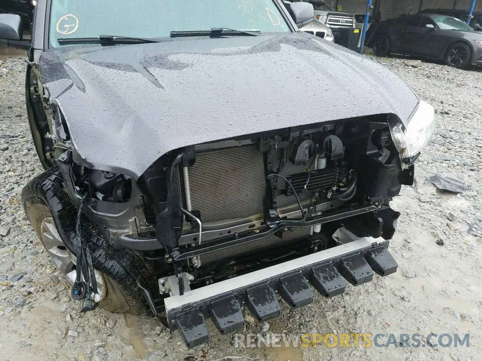 9 Photograph of a damaged car 5TFCZ5AN8KX170692 TOYOTA TACOMA 2019