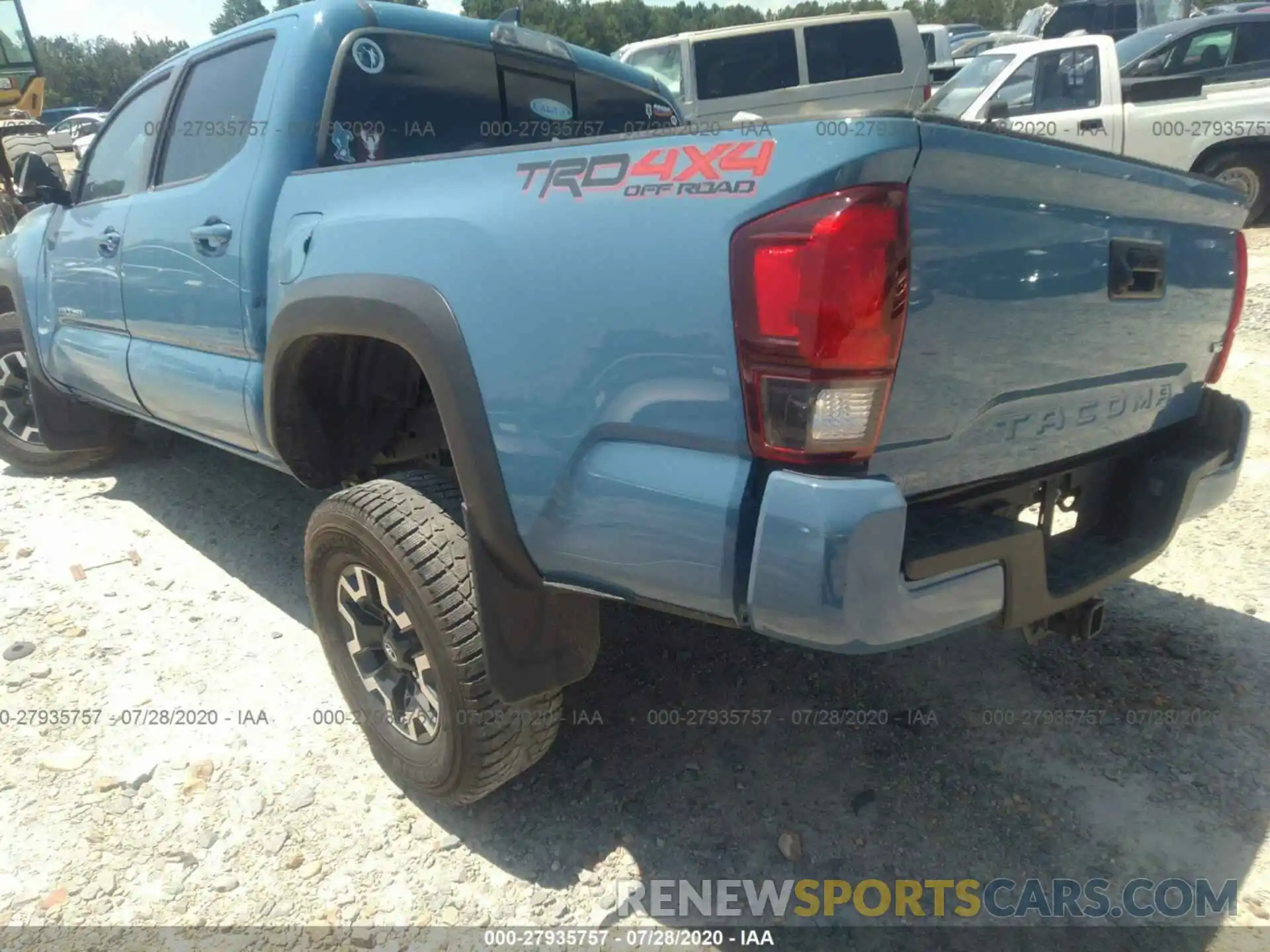 3 Photograph of a damaged car 5TFCZ5AN8KX174418 TOYOTA TACOMA 2019