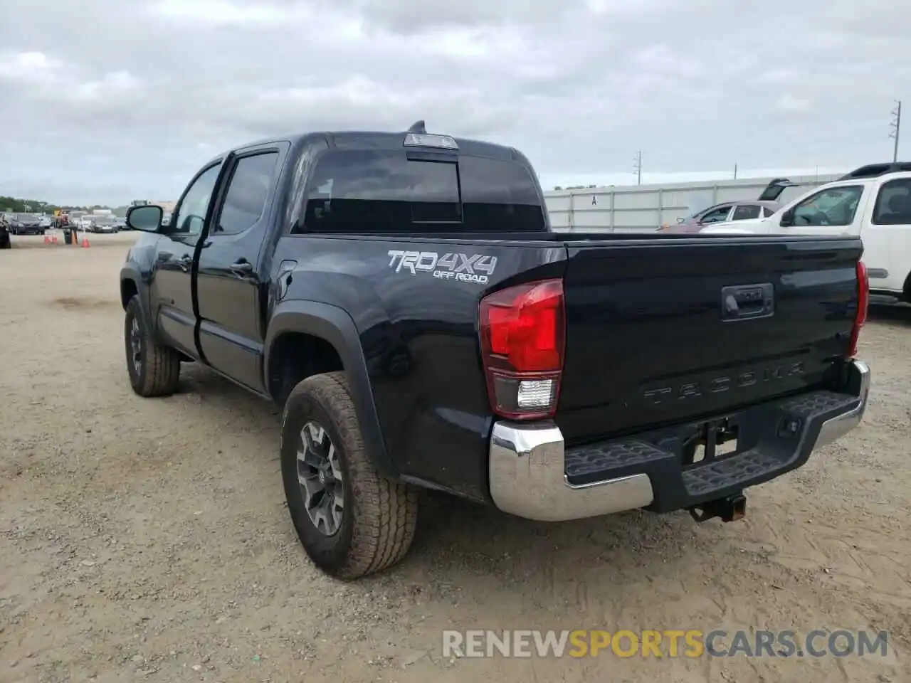 3 Photograph of a damaged car 5TFCZ5AN8KX187346 TOYOTA TACOMA 2019