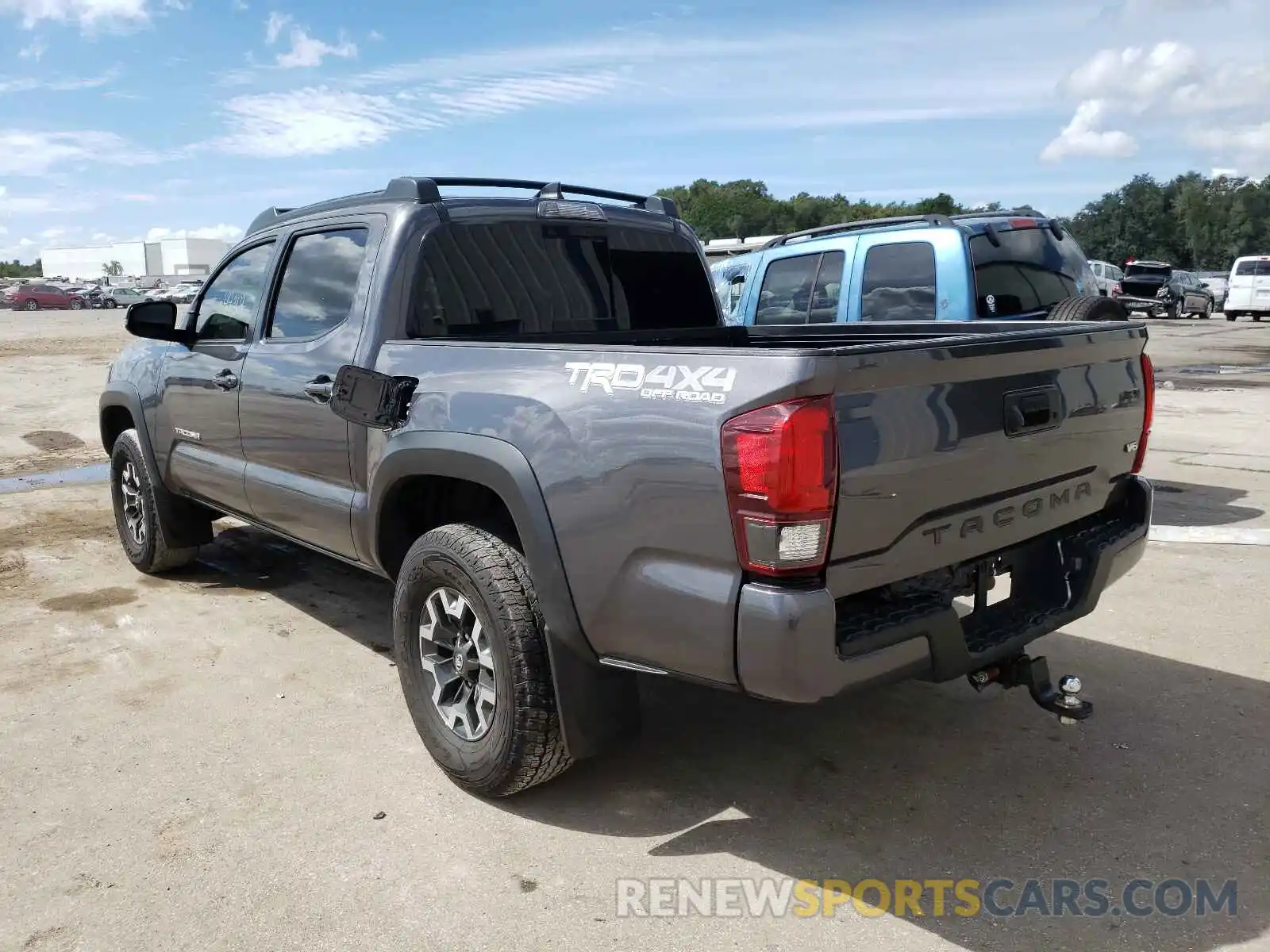 3 Photograph of a damaged car 5TFCZ5AN8KX188366 TOYOTA TACOMA 2019