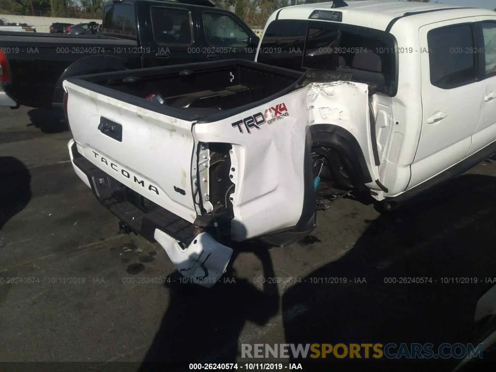 6 Photograph of a damaged car 5TFCZ5AN8KX188755 TOYOTA TACOMA 2019