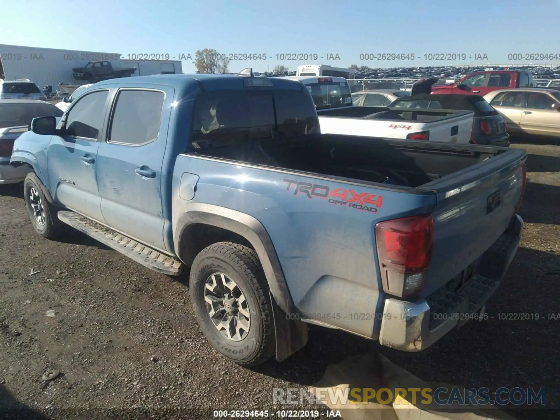 3 Photograph of a damaged car 5TFCZ5AN8KX192238 TOYOTA TACOMA 2019