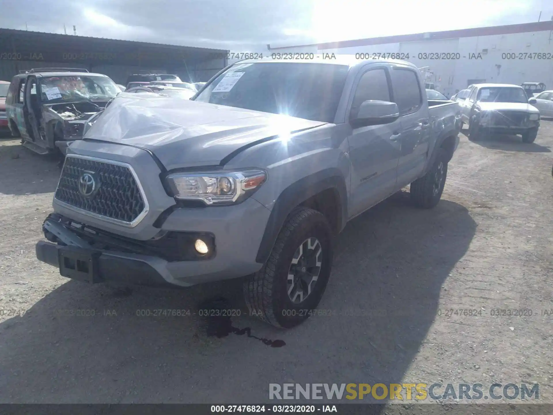 2 Photograph of a damaged car 5TFCZ5AN8KX193289 TOYOTA TACOMA 2019