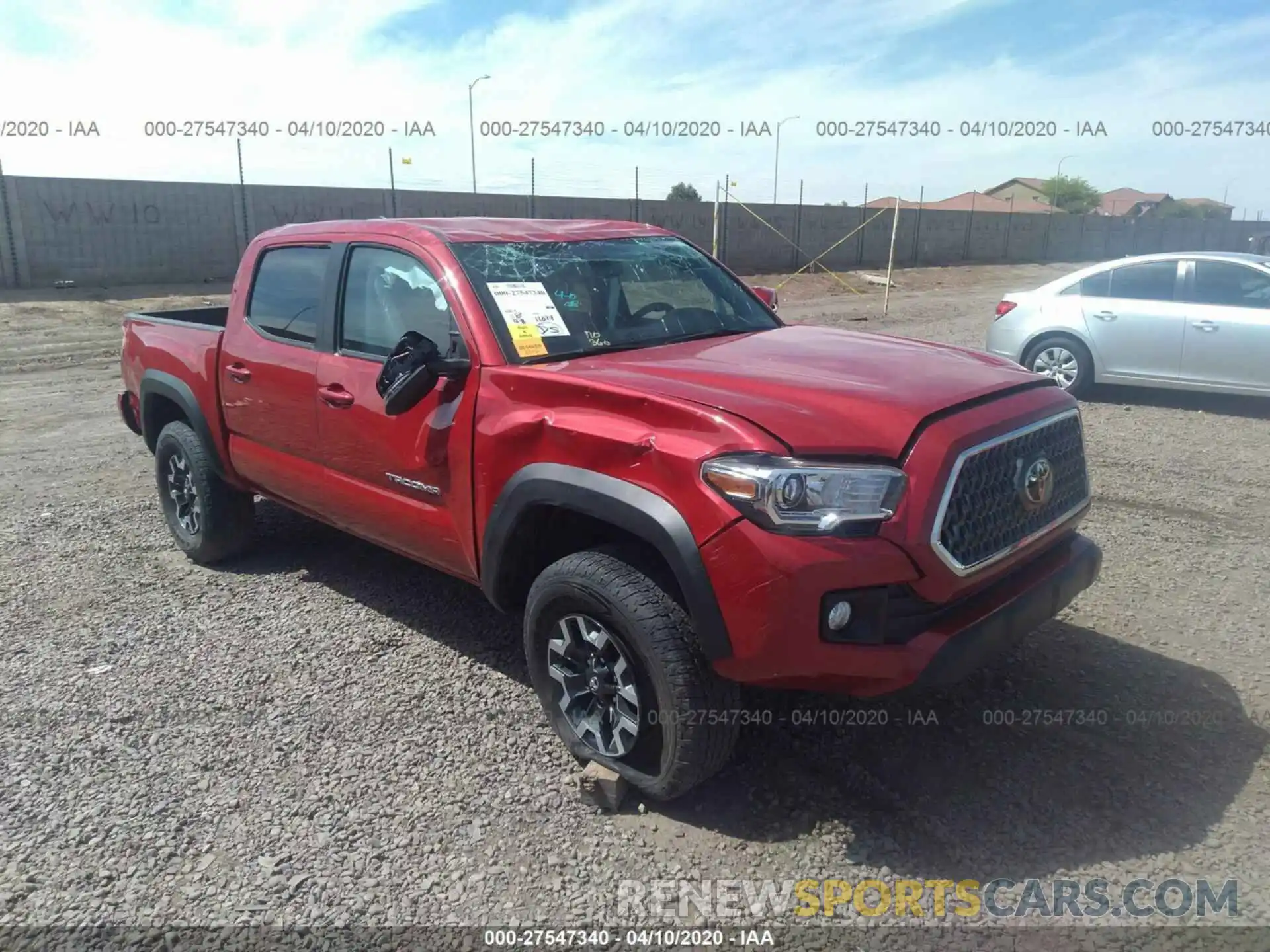 1 Фотография поврежденного автомобиля 5TFCZ5AN8KX194605 TOYOTA TACOMA 2019