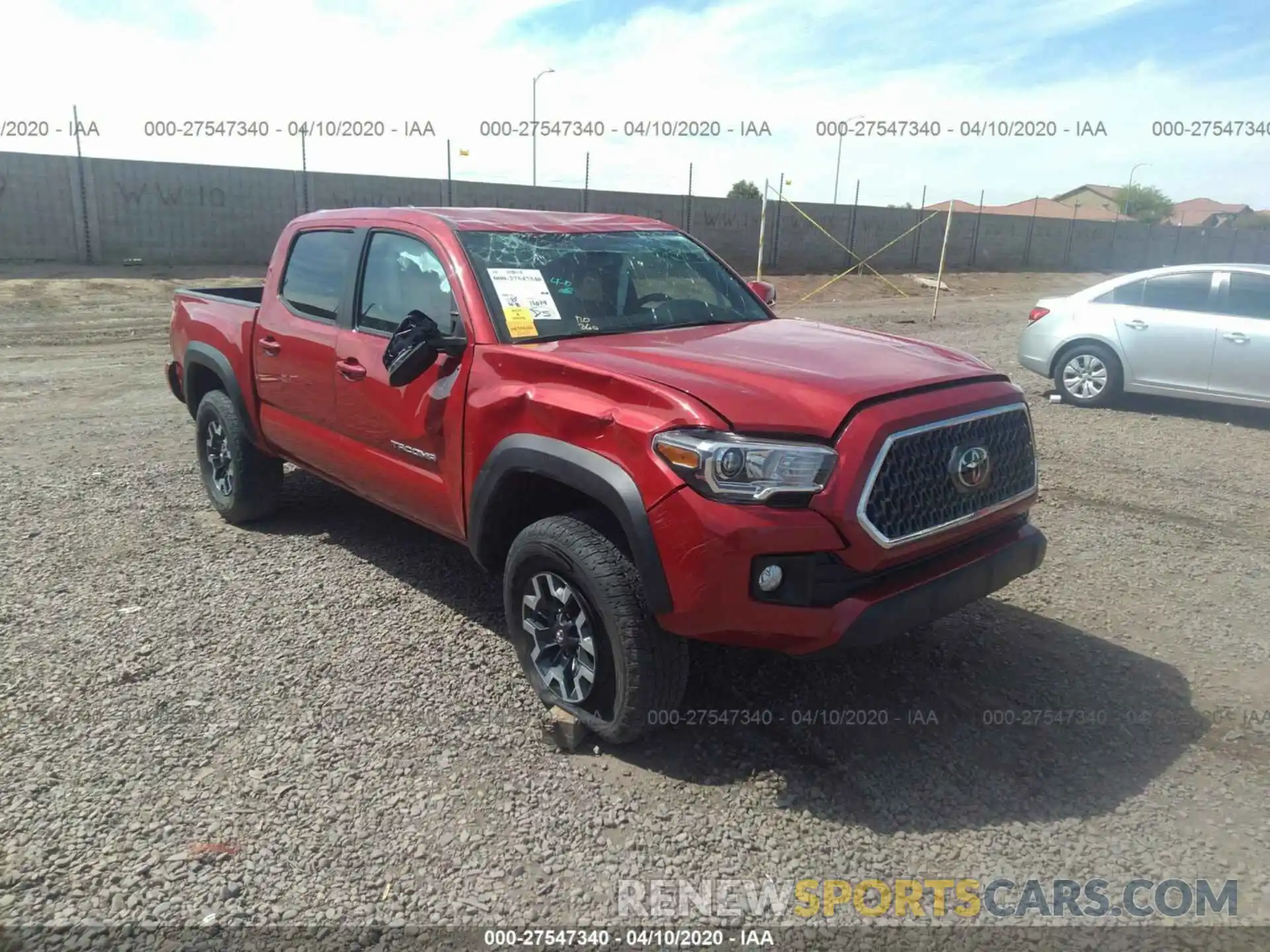 6 Photograph of a damaged car 5TFCZ5AN8KX194605 TOYOTA TACOMA 2019