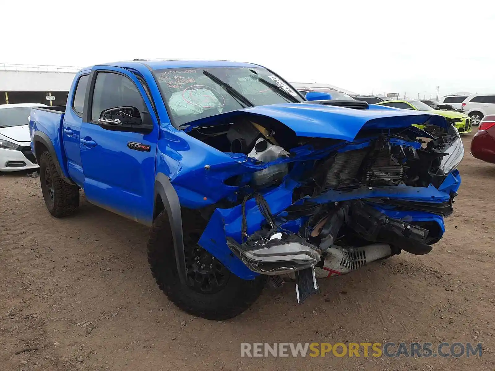 1 Photograph of a damaged car 5TFCZ5AN8KX199982 TOYOTA TACOMA 2019