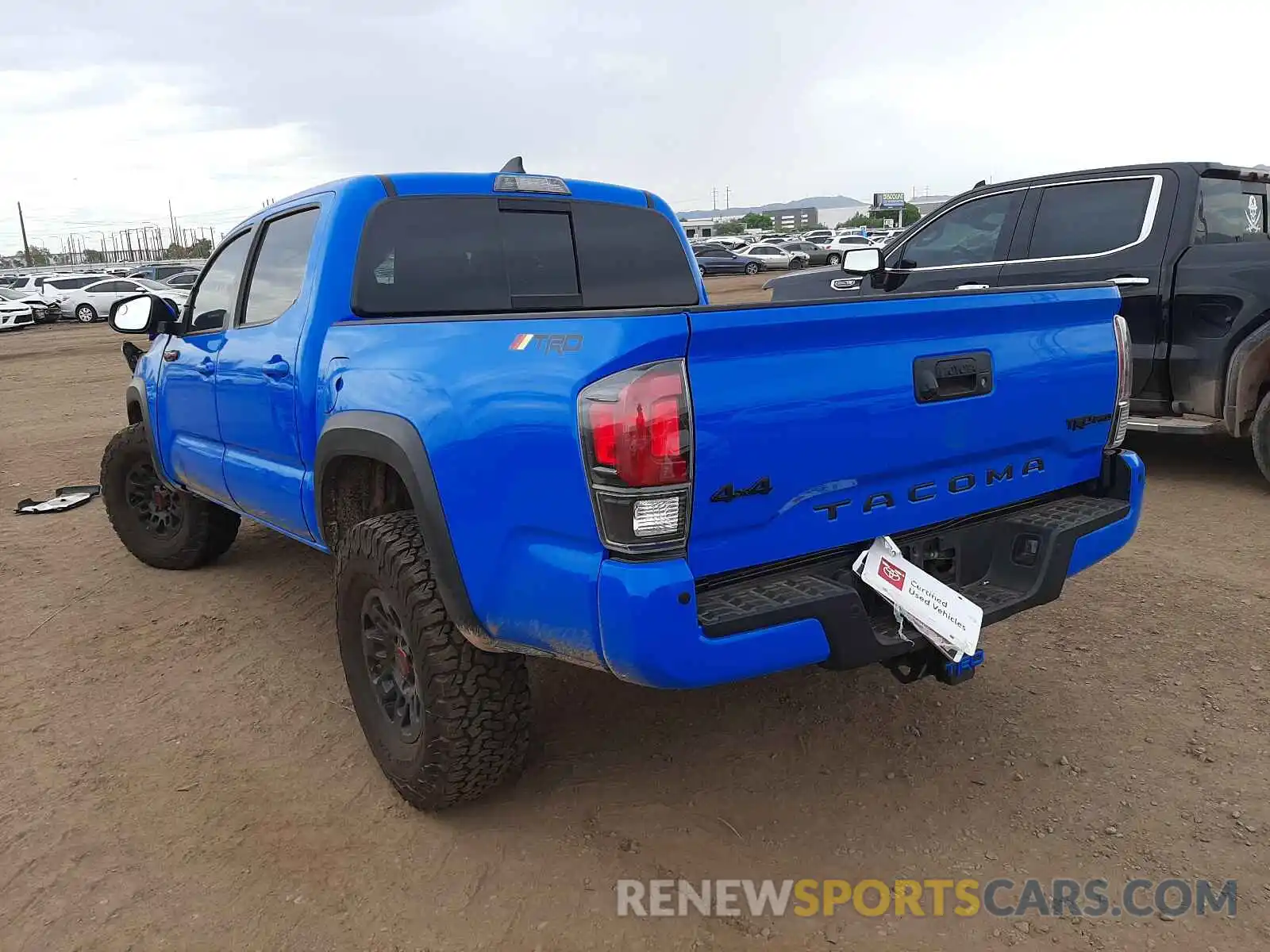 3 Photograph of a damaged car 5TFCZ5AN8KX199982 TOYOTA TACOMA 2019