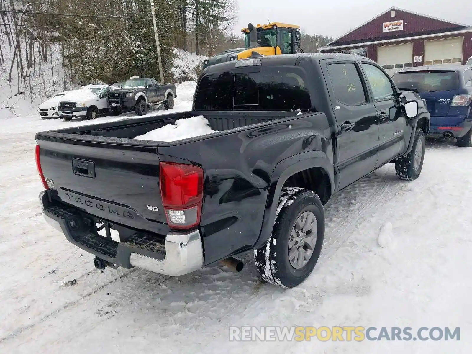 4 Фотография поврежденного автомобиля 5TFCZ5AN8KX200497 TOYOTA TACOMA 2019