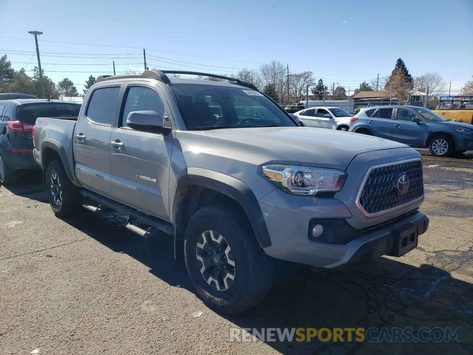 1 Photograph of a damaged car 5TFCZ5AN8KX201567 TOYOTA TACOMA 2019