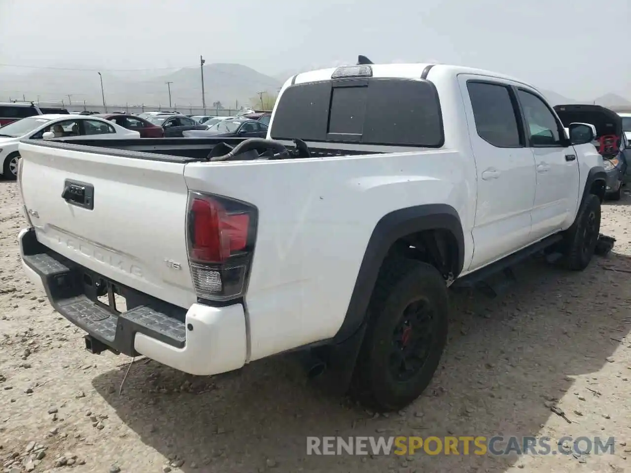 4 Фотография поврежденного автомобиля 5TFCZ5AN8KX201598 TOYOTA TACOMA 2019