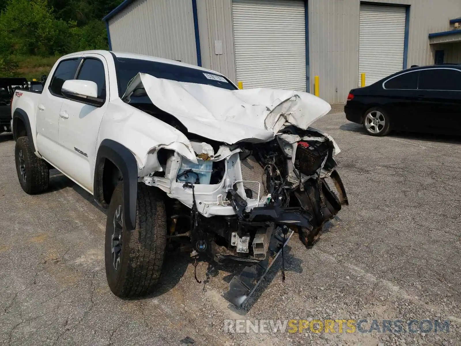 1 Photograph of a damaged car 5TFCZ5AN8KX207806 TOYOTA TACOMA 2019